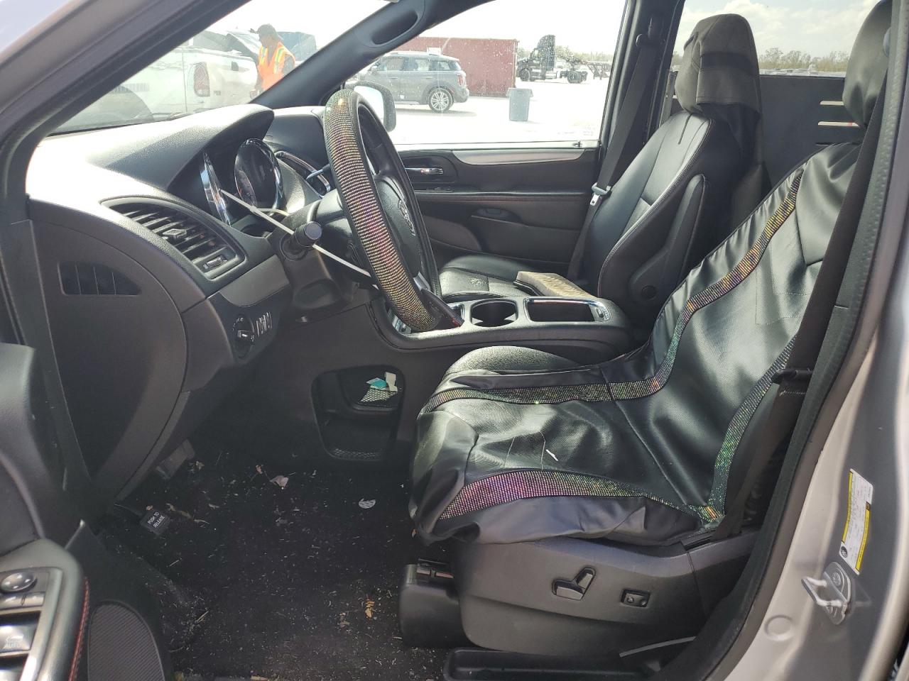 2018 Dodge Caravan - Image 7