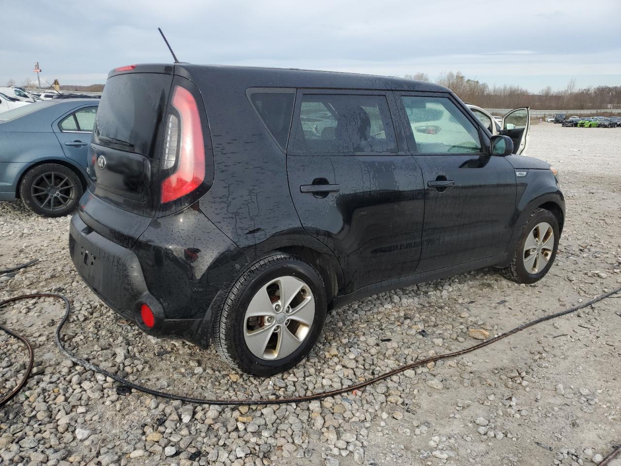 VIN KNDJN2A24G7407693 2016 KIA SOUL no.3