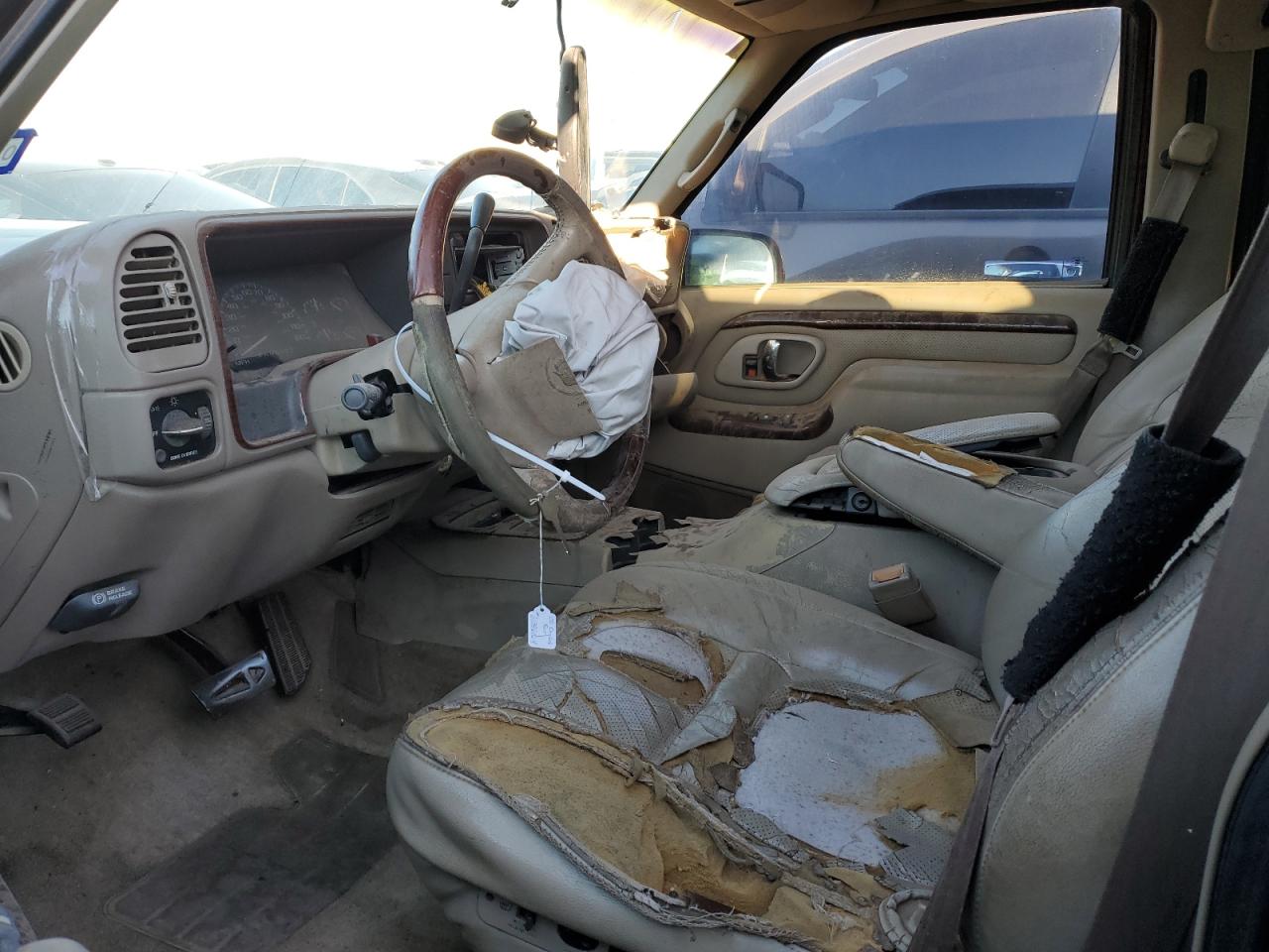 2000 Cadillac Escalade VIN: 1GYEK13R1YR101405 Lot: 61386064