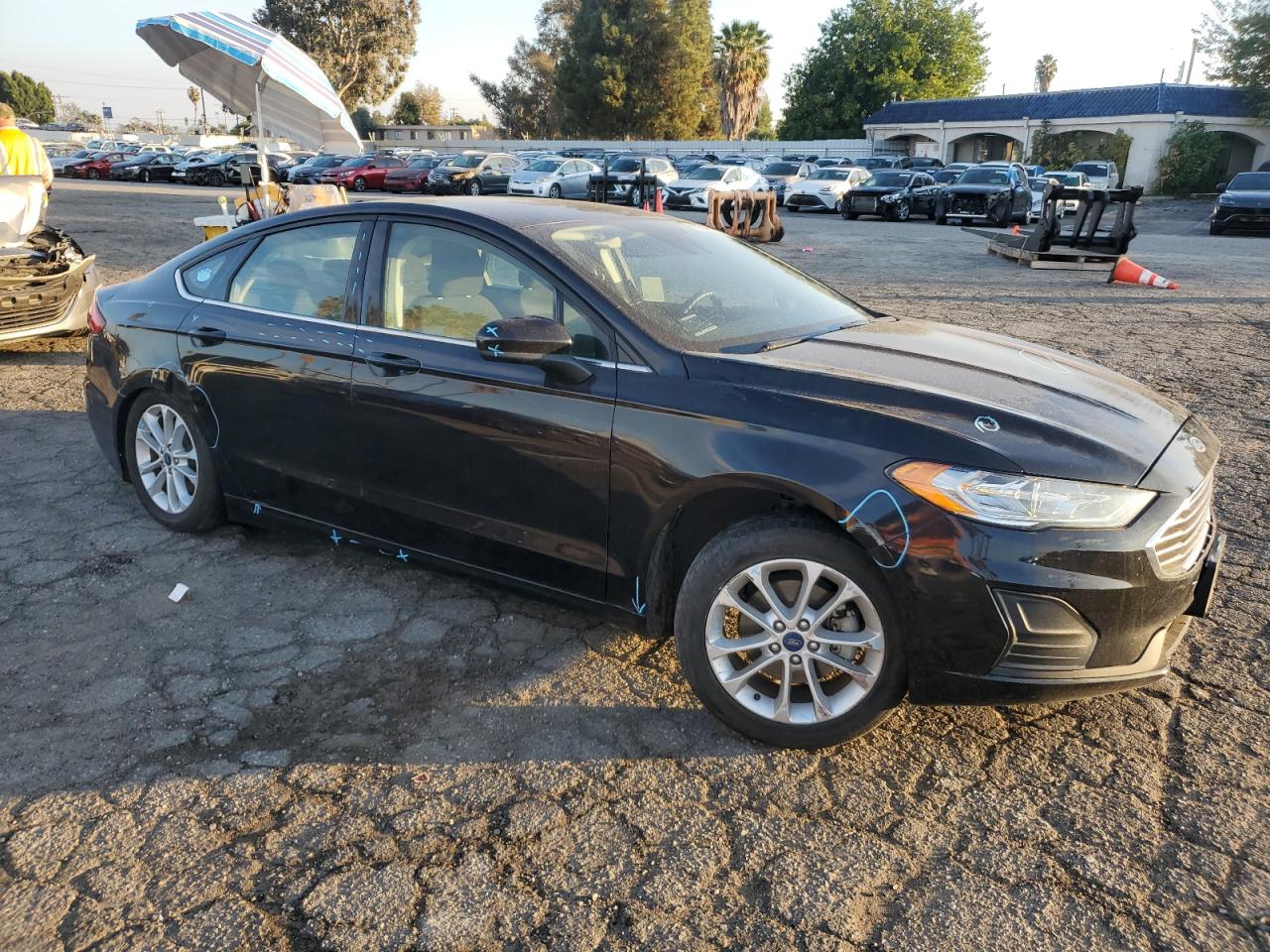 VIN 3FA6P0HD4KR134466 2019 FORD FUSION no.4