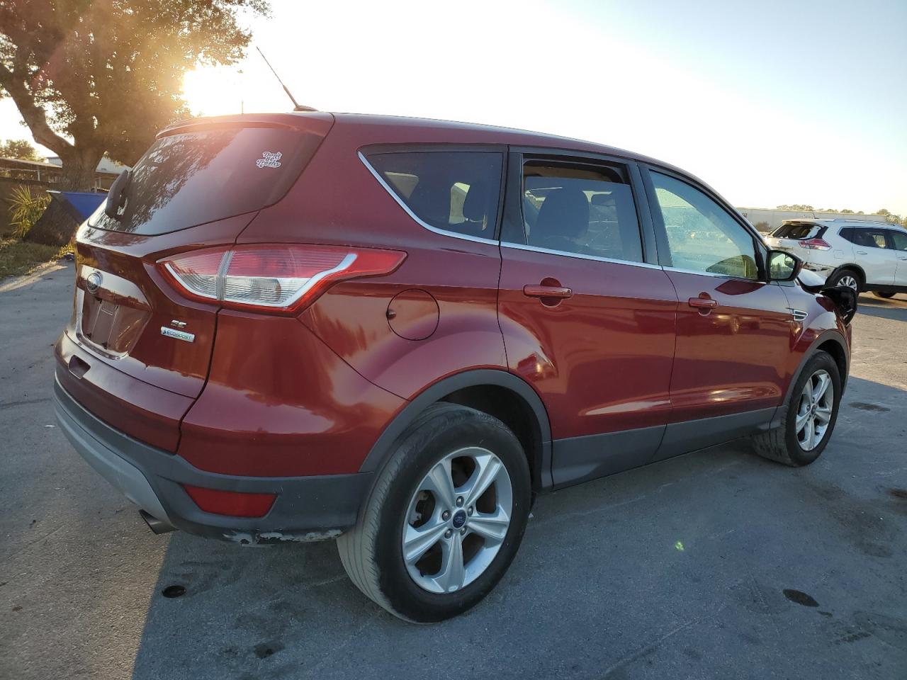 VIN 1FMCU0GX7EUC89278 2014 FORD ESCAPE no.3