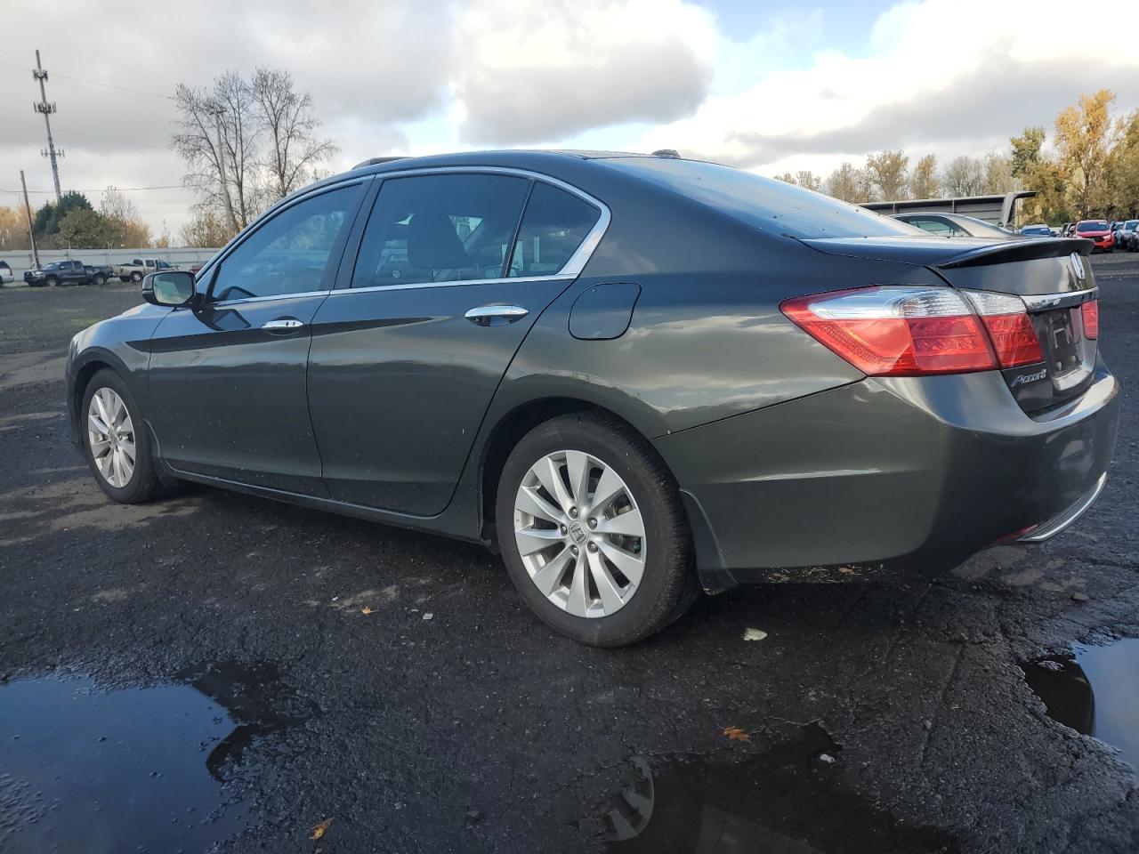 VIN 1HGCR2F81DA163012 2013 HONDA ACCORD no.2