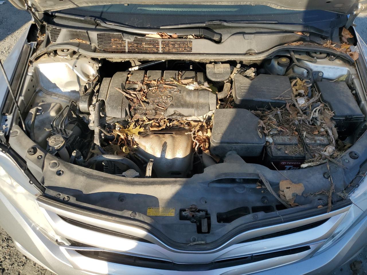 2015 Toyota Venza - Image 11