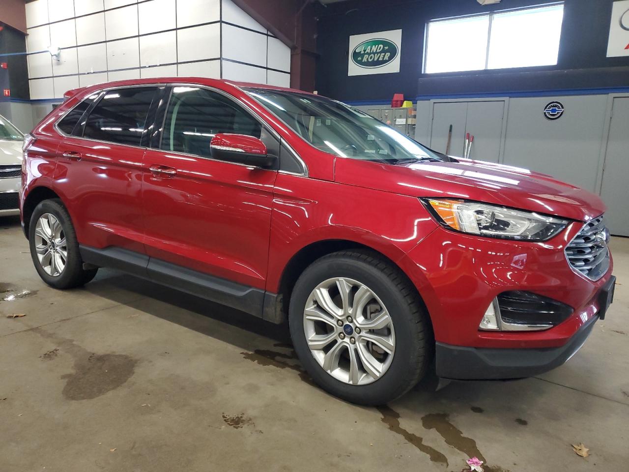 2022 Ford Edge - Image 4