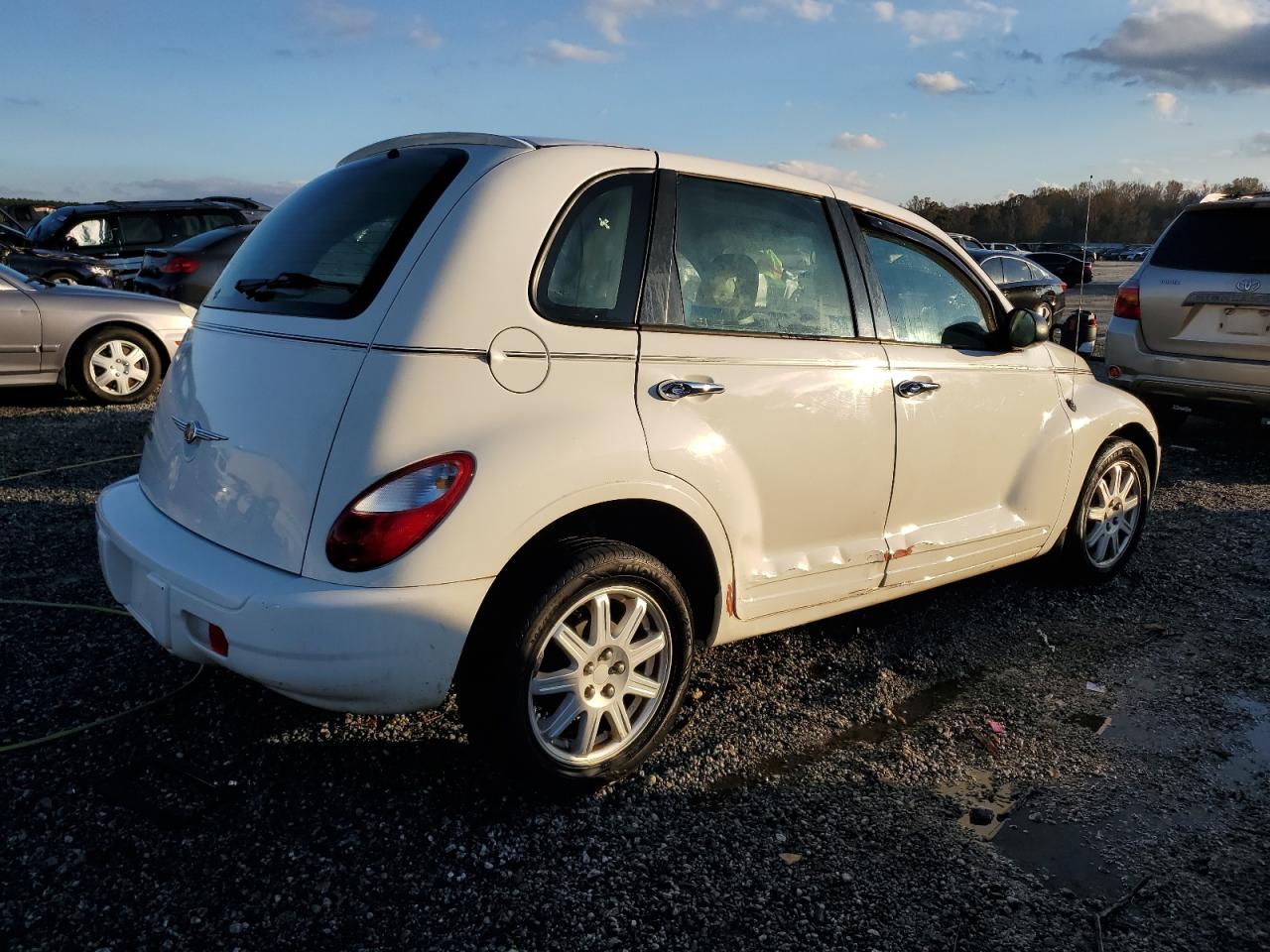 2008 Chrysler PT Cruiser - Image 3
