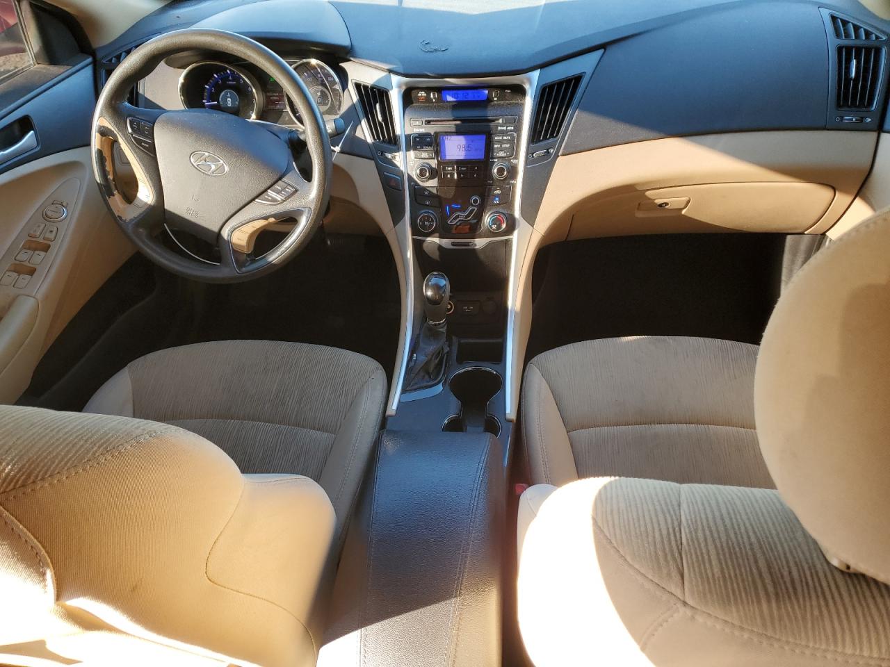 2011 Hyundai Sonata - Image 8