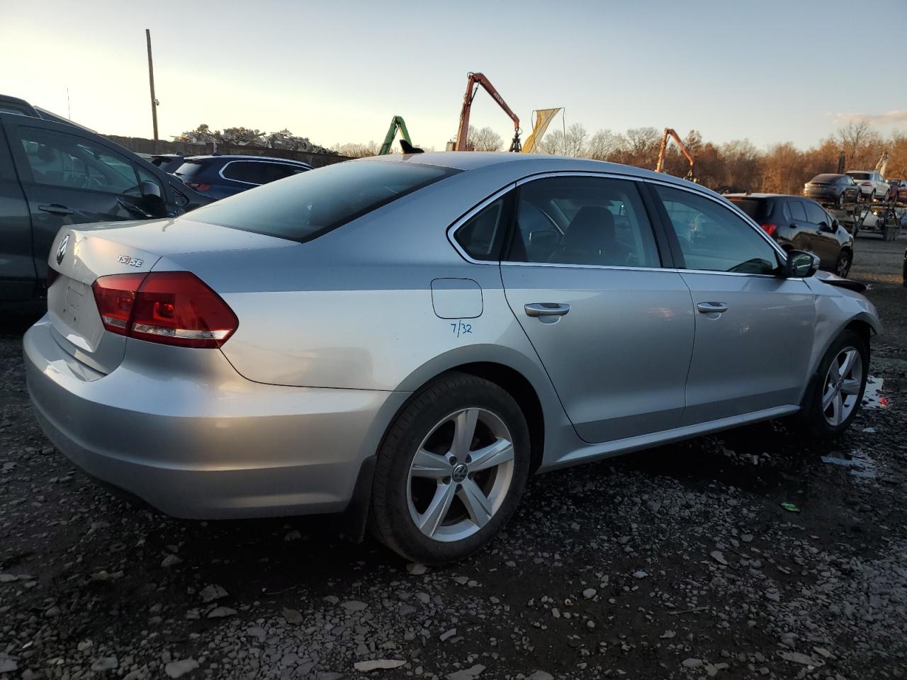 2015 Volkswagen Passat - Image 3