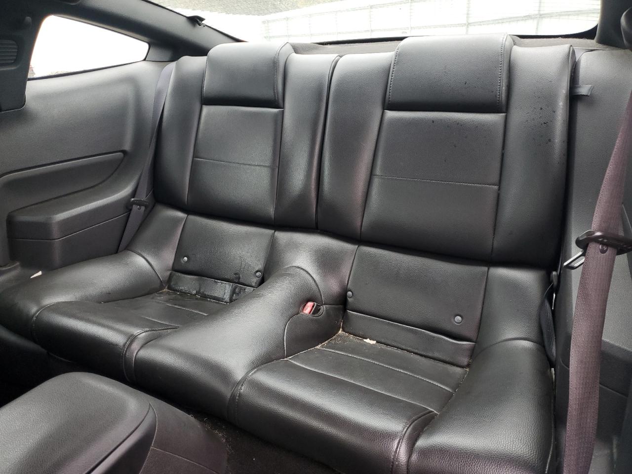 2005 Ford Mustang VIN: 1ZVFT80N055256822 Lot: 89616725