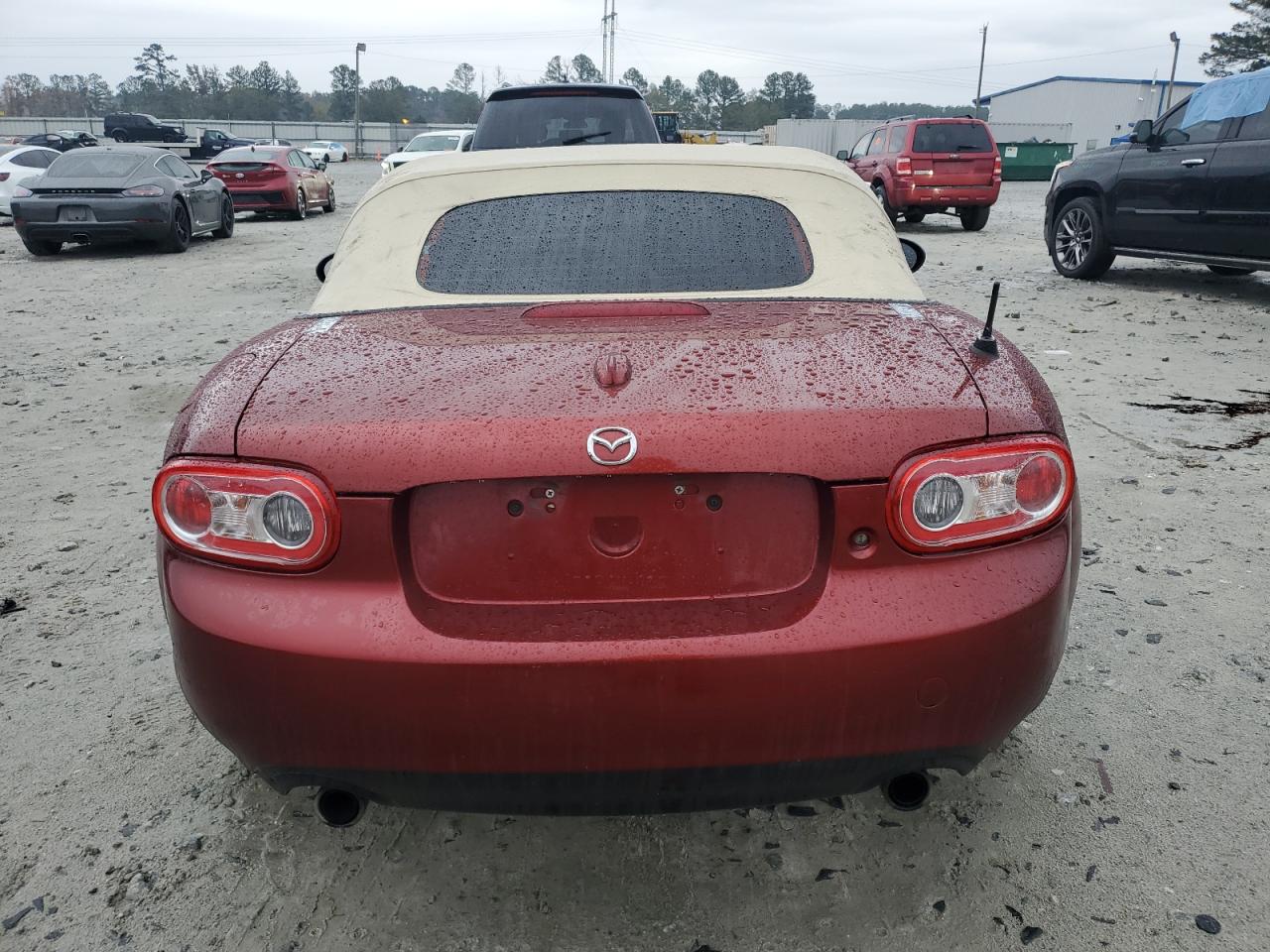 2010 Mazda Mx-5 Miata VIN: JM1NC2EF6A0210562 Lot: 81333424