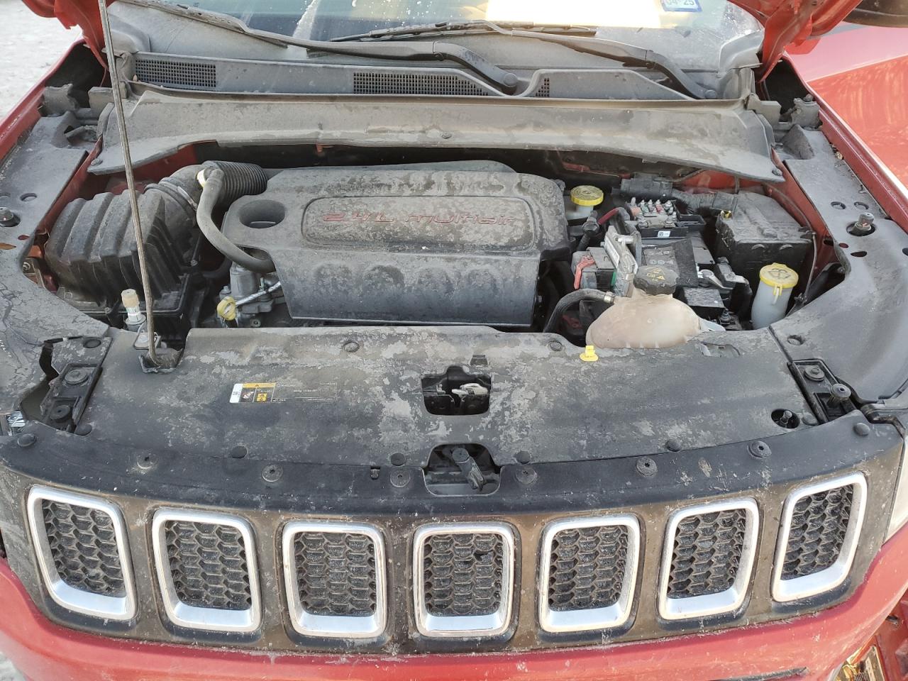 2018 Jeep Compass - Image 12