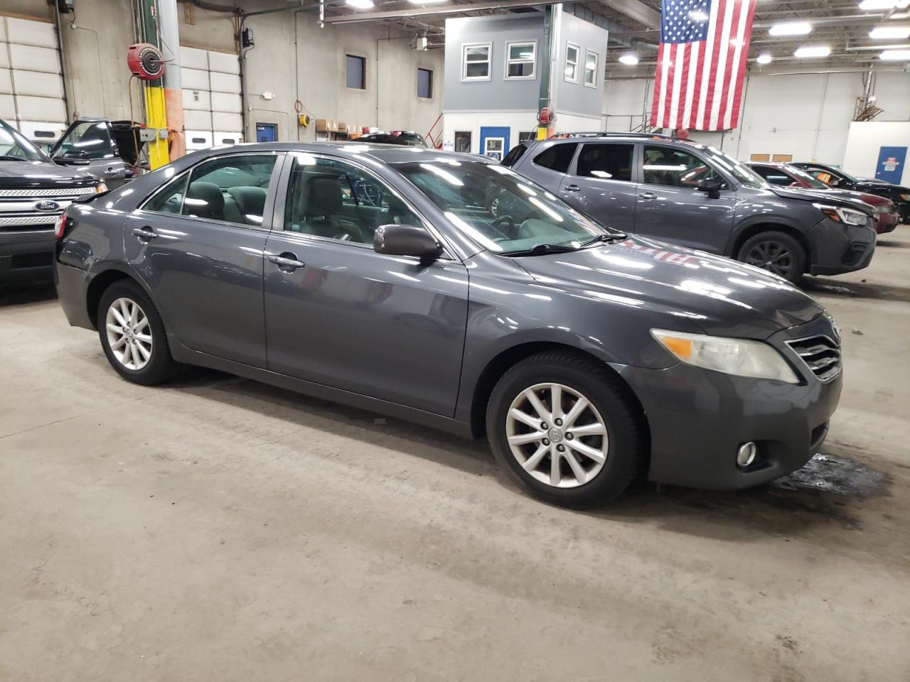 2010 Toyota Camry - Image 4