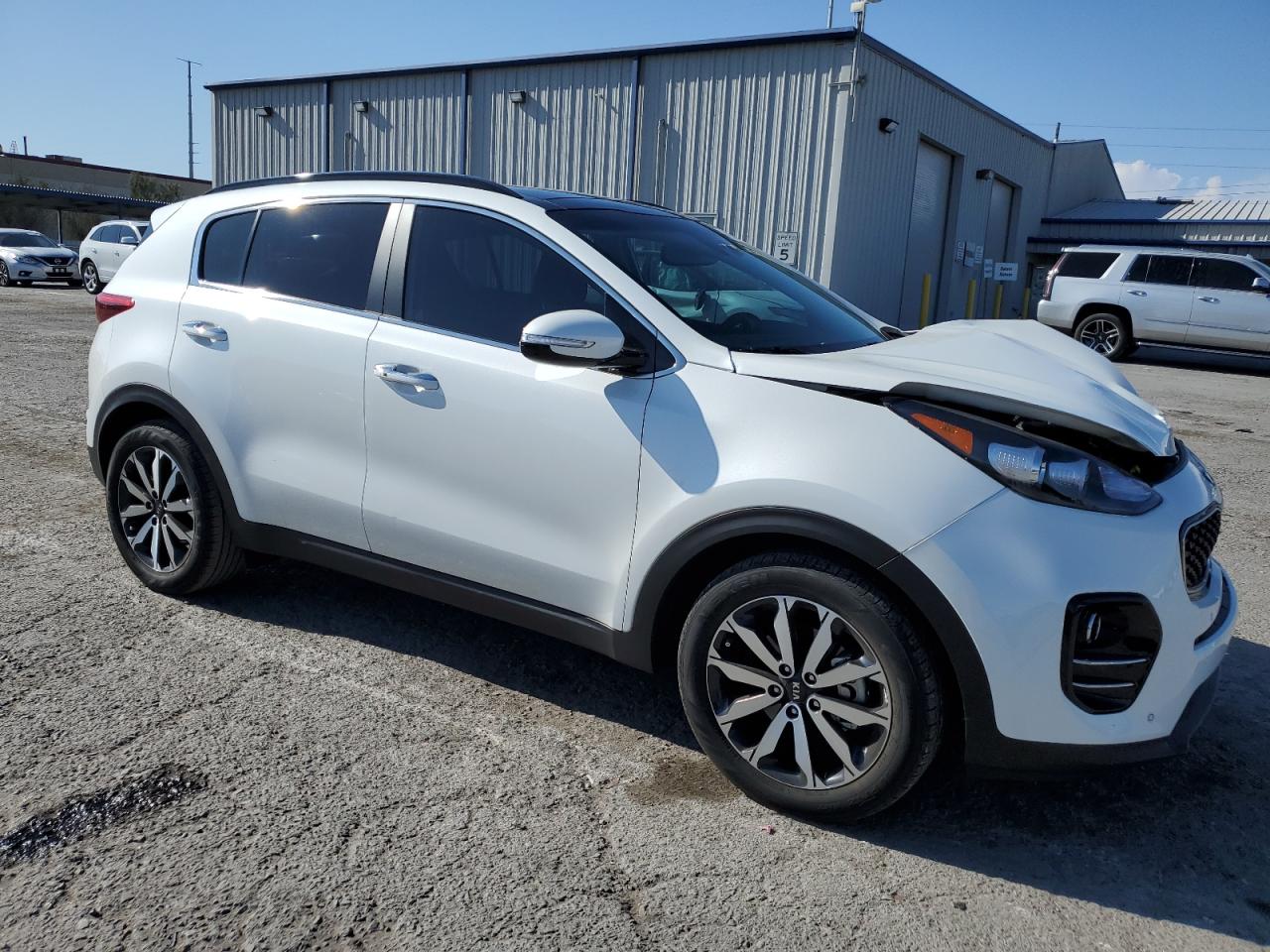 VIN KNDPN3AC1K7508790 2019 KIA SPORTAGE no.4