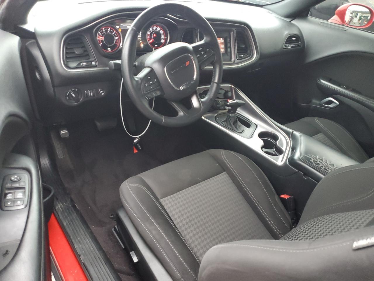 2016 Dodge Challenger - Image 8