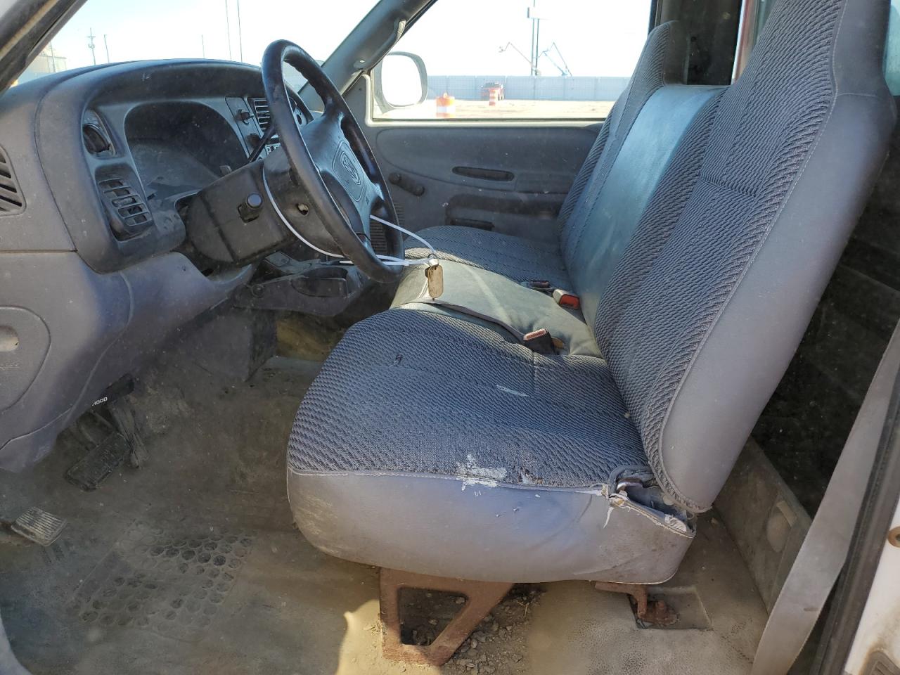 1999 Dodge Ram 1500 VIN: 1B7HC16X9XS213855 Lot: 54268595