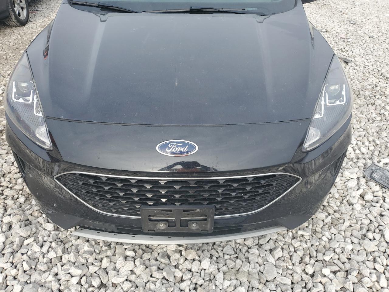 2020 Ford Escape - Image 13