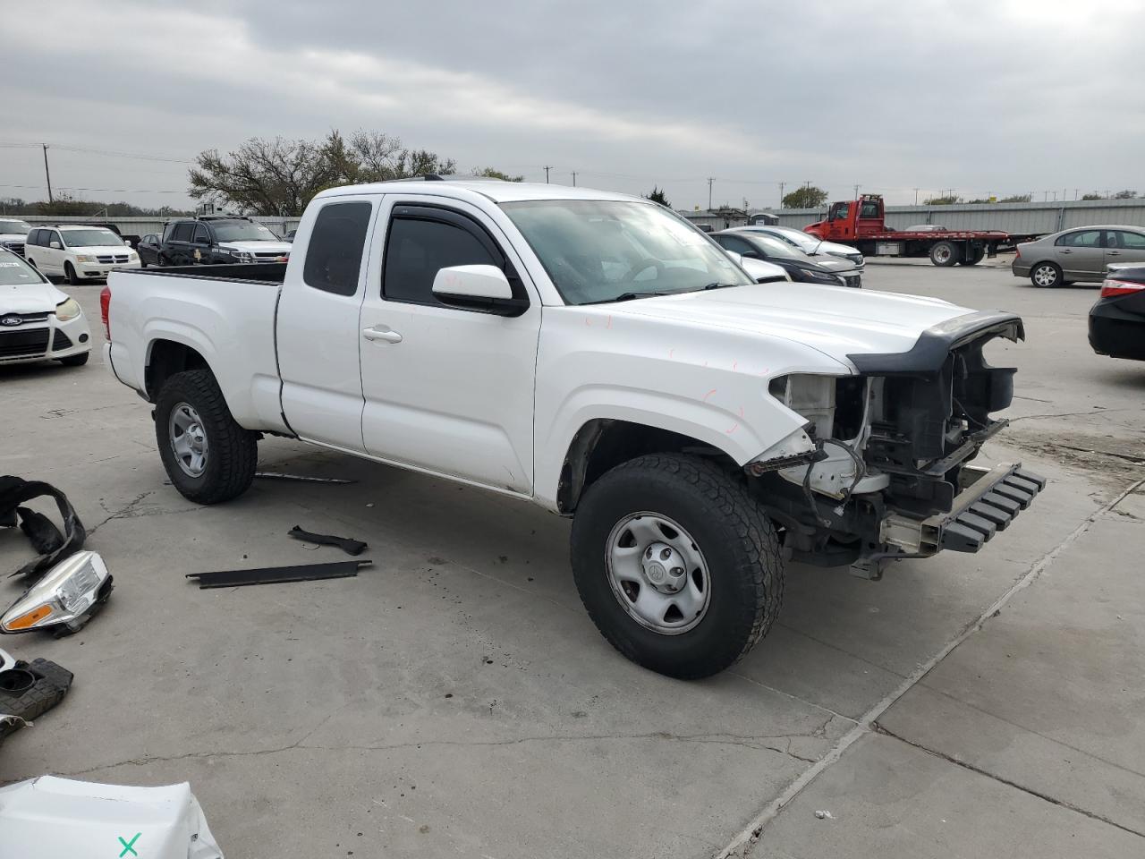 VIN 5TFRX5GN0HX075768 2017 TOYOTA TACOMA no.4