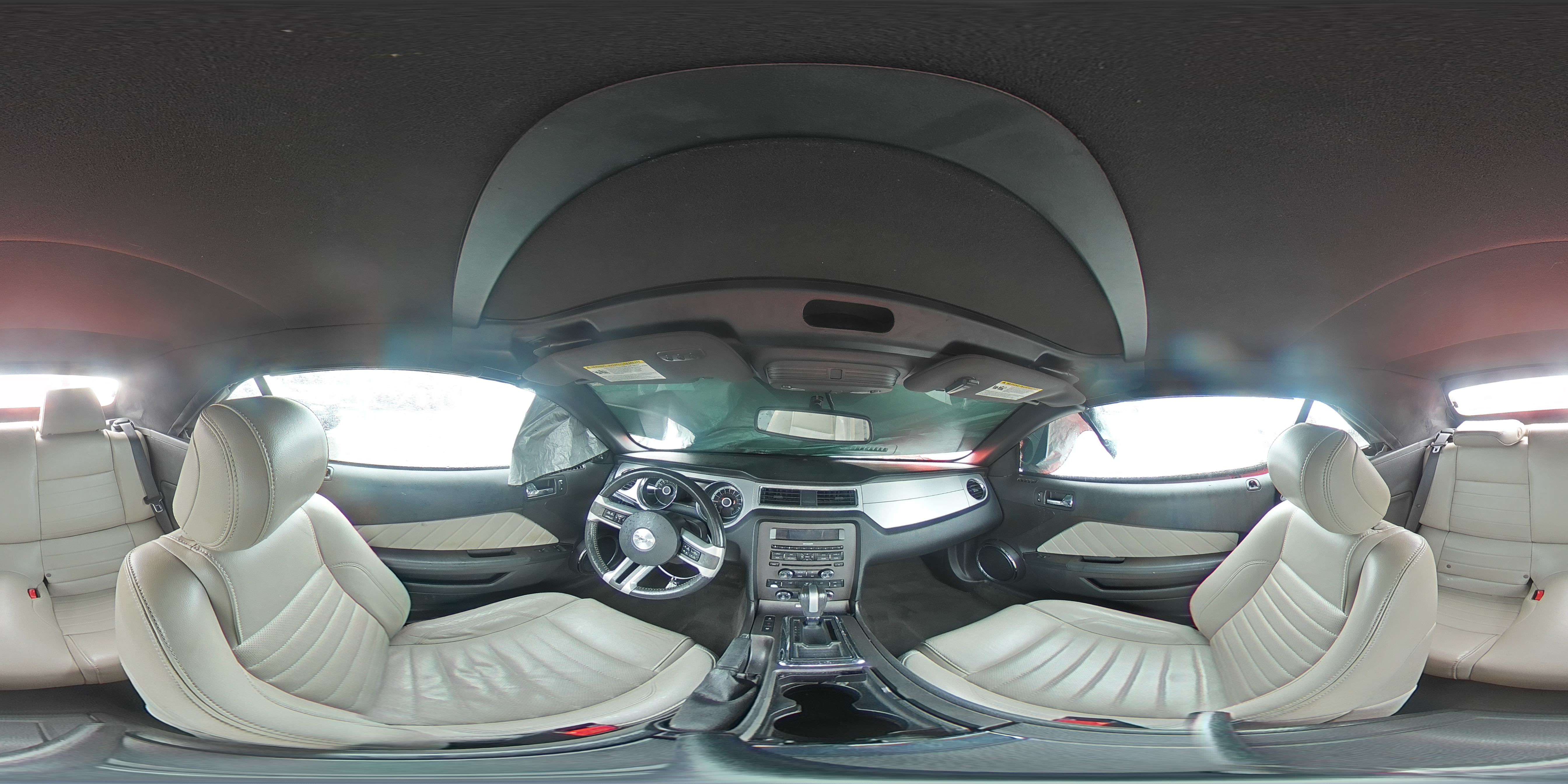 2013 Ford Mustang - Image 14