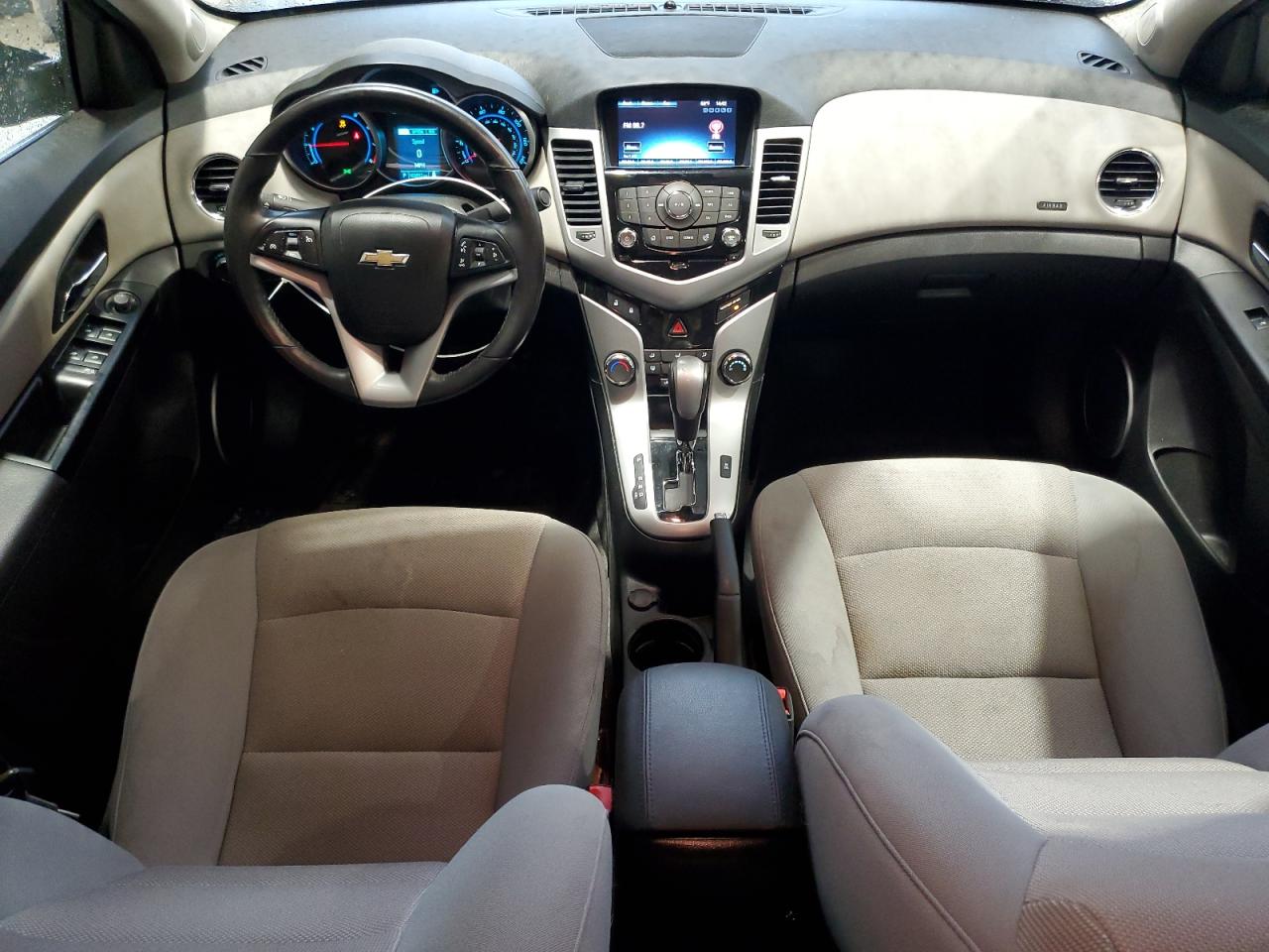 2013 Chevrolet Cruze - Image 8