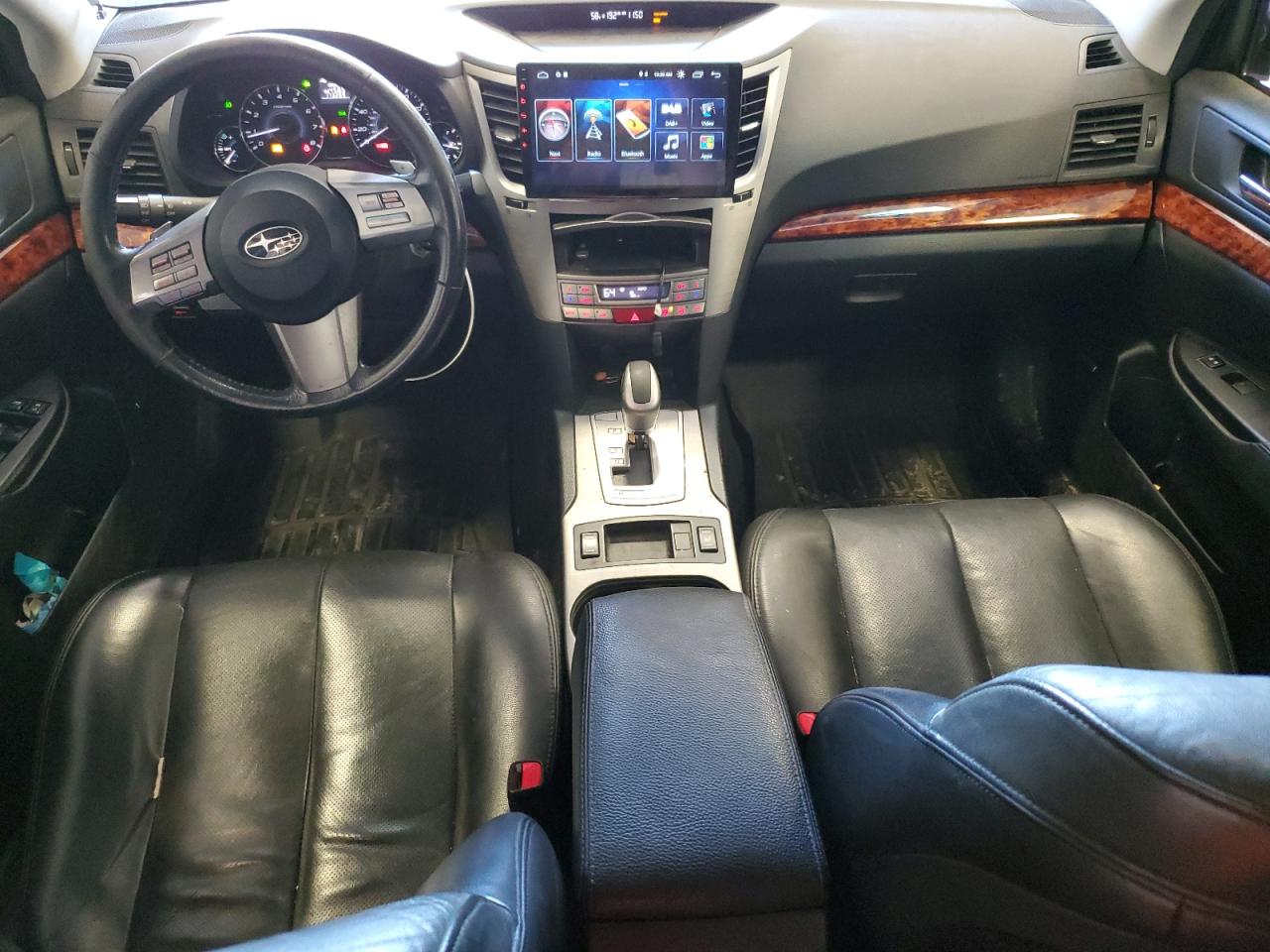 2011 Subaru Outback - Image 8