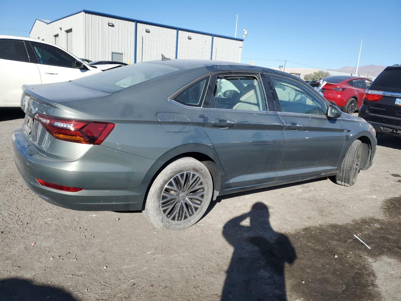 2019 Volkswagen Jetta - Image 3