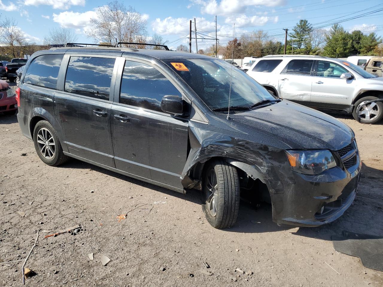 VIN 2C4RDGEGXJR282777 2018 DODGE CARAVAN no.4