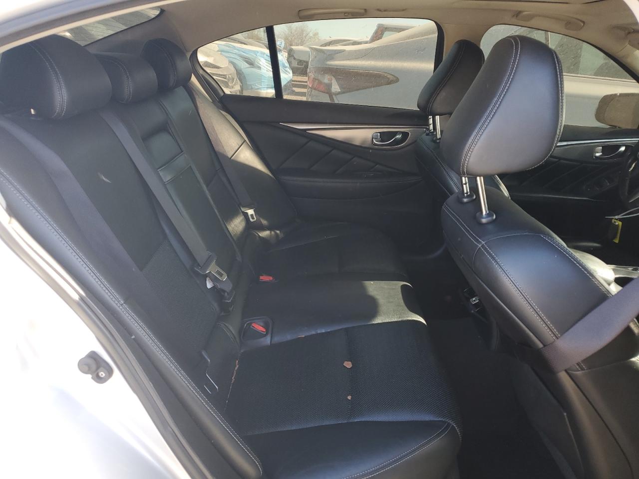 2016 Infiniti Q50 - Image 10