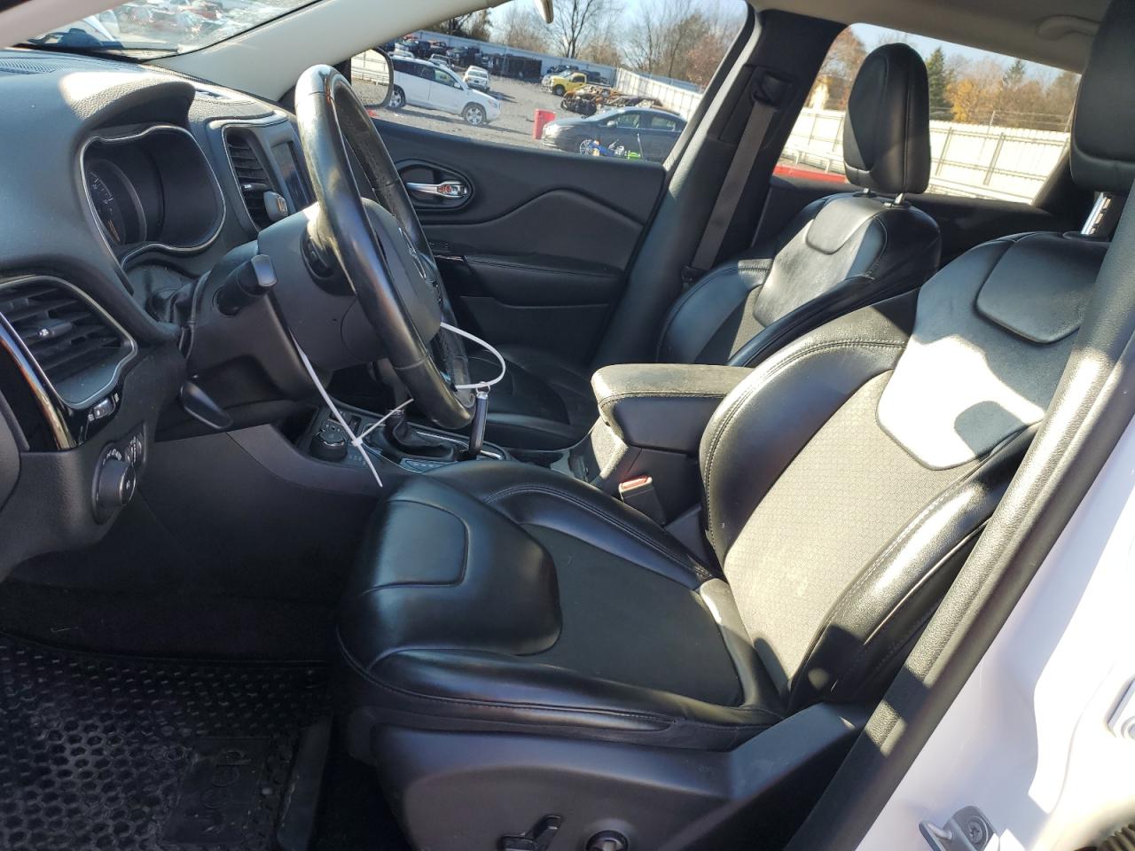 2019 Jeep Grand Cherokee - Image 7