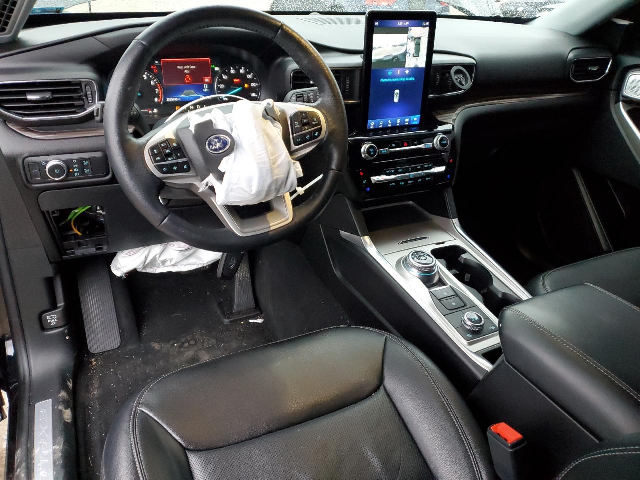 2022 Ford Explorer - Image 8