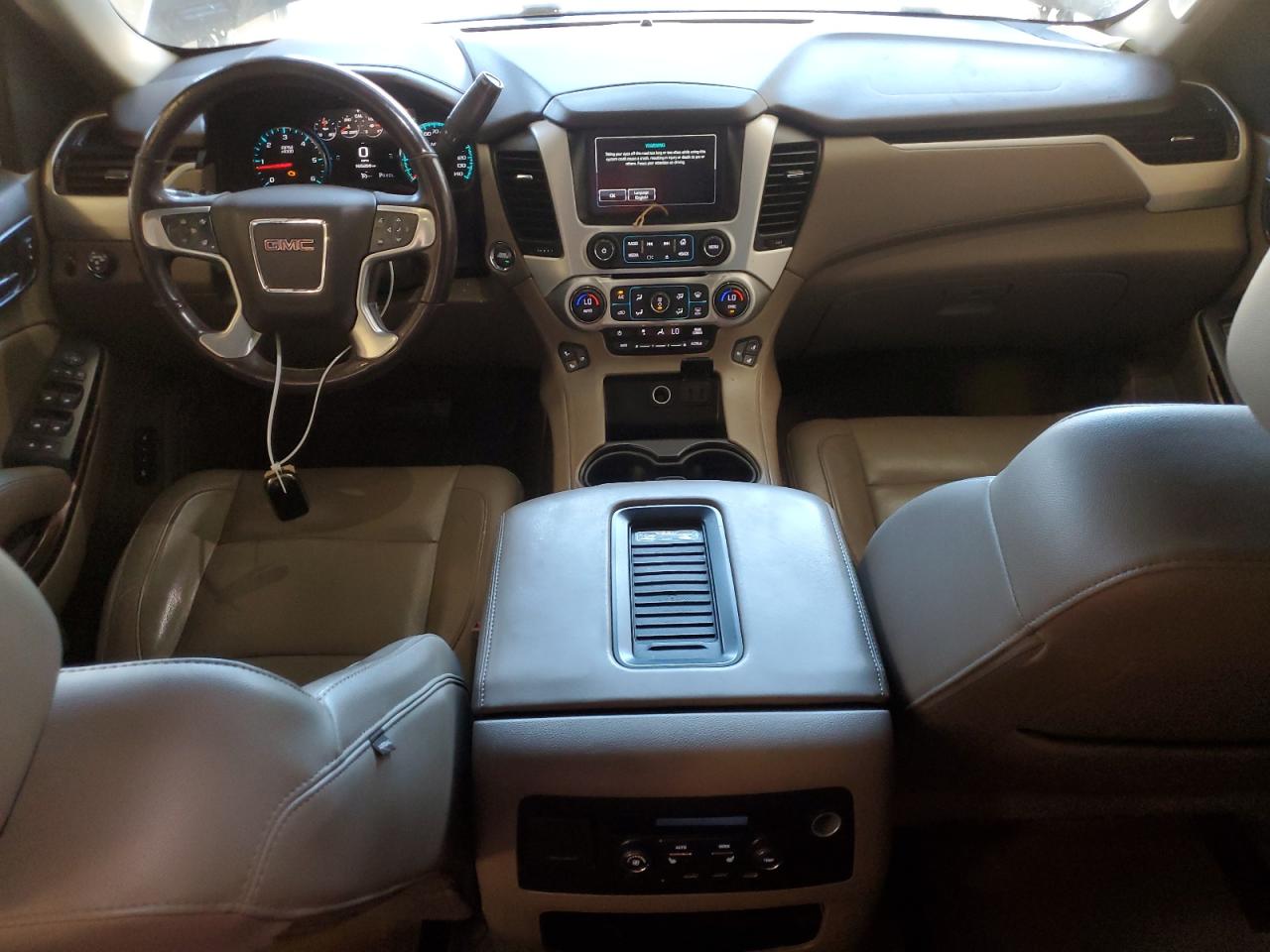 2017 GMC Yukon - Image 8