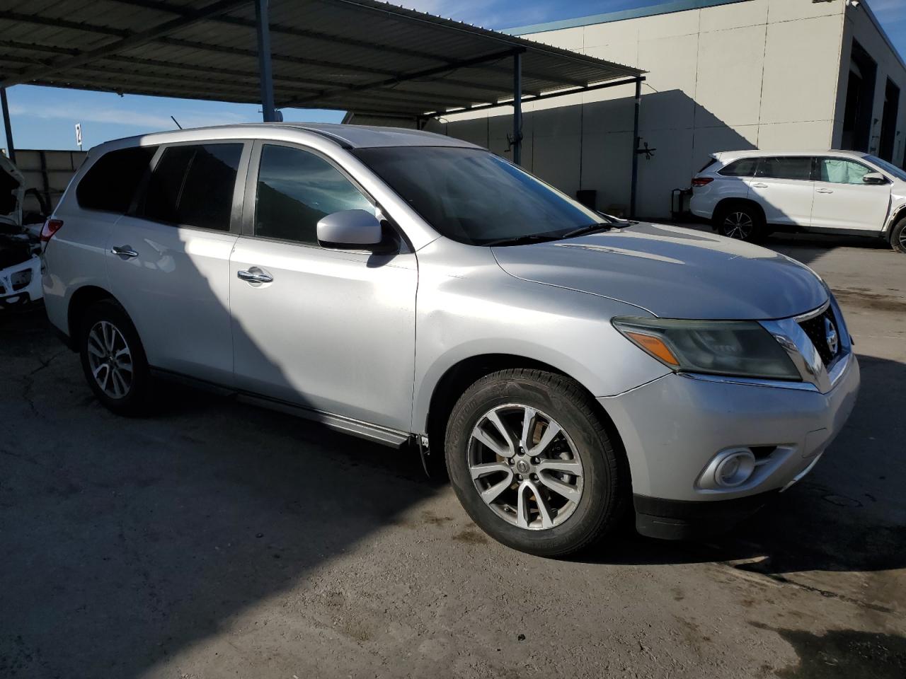 2013 Nissan Pathfinder - Image 4