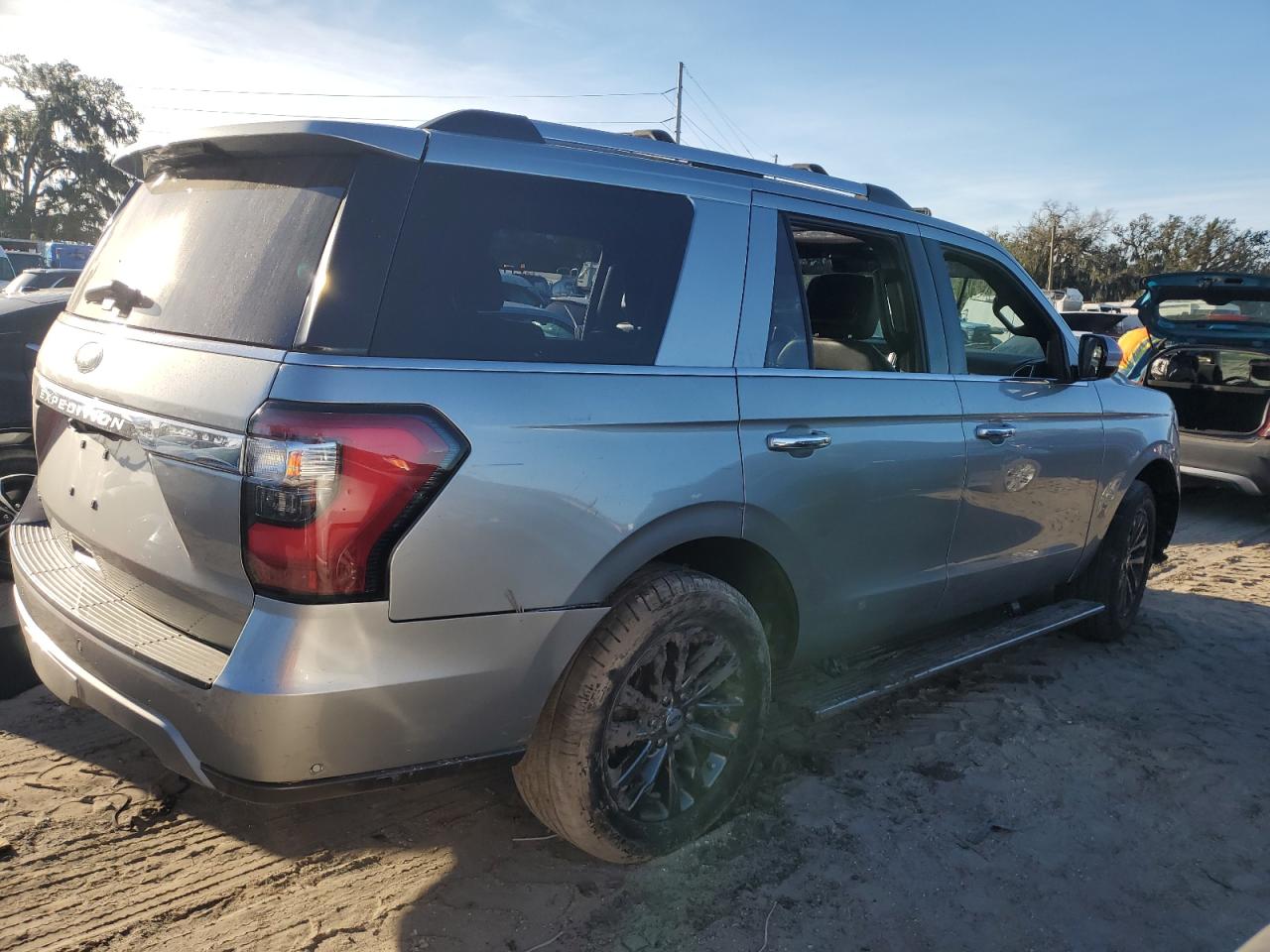 2021 Ford Expedition - Image 3