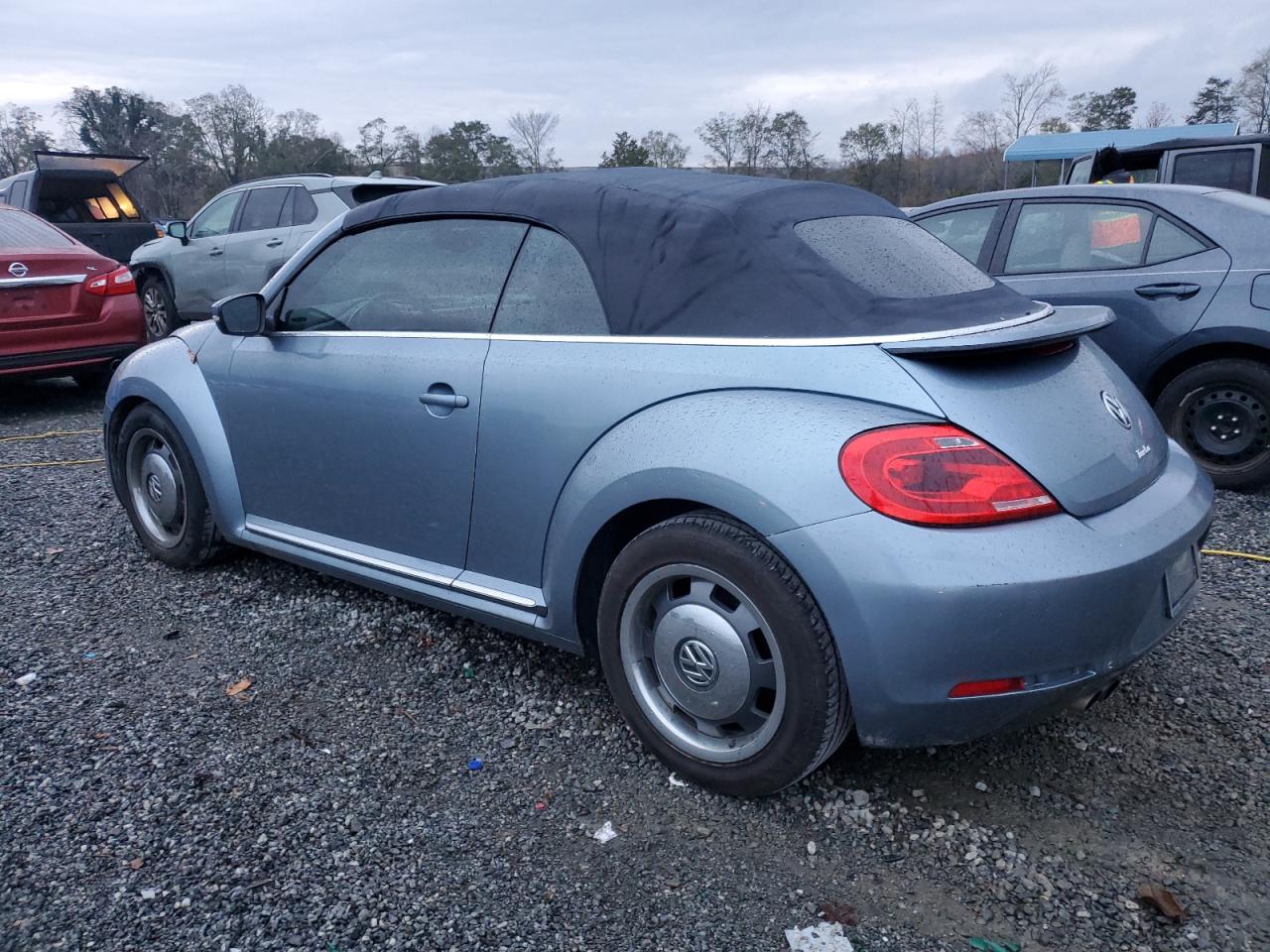 VIN 3VW517AT2GM821898 2016 VOLKSWAGEN BEETLE no.2