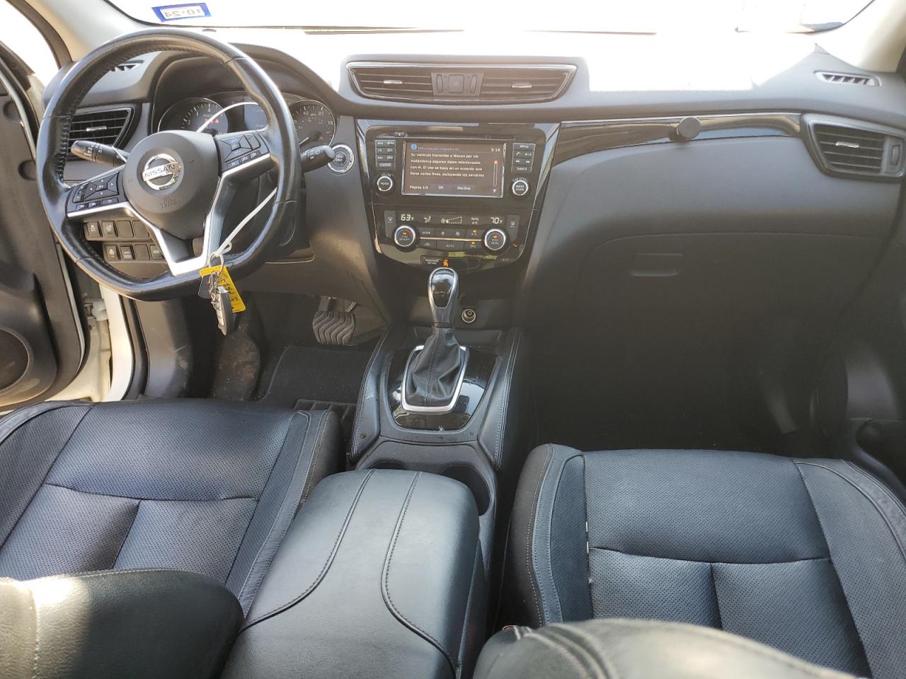 2017 Nissan Rogue - Image 8