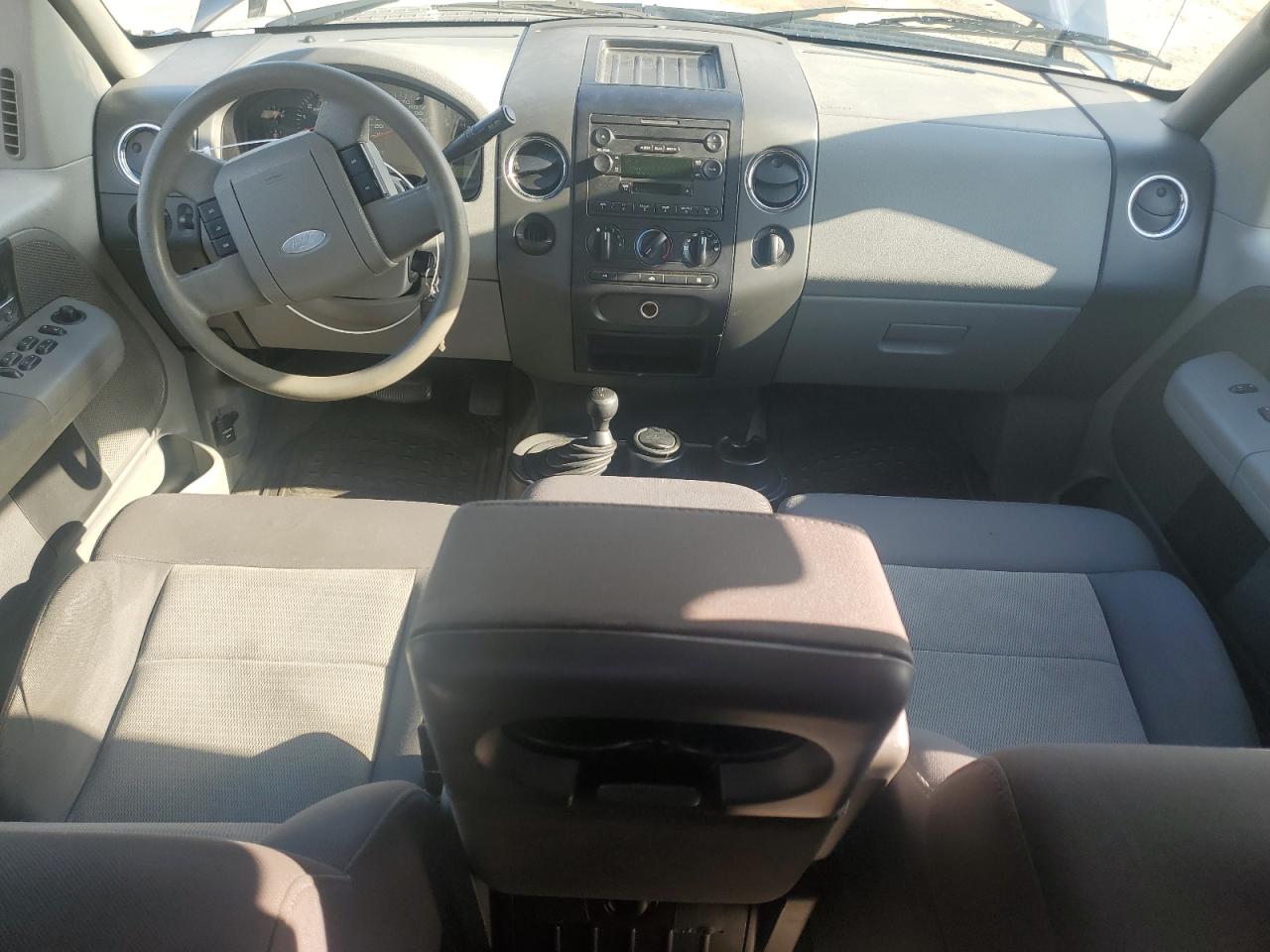 2004 Ford F-150 - Image 8