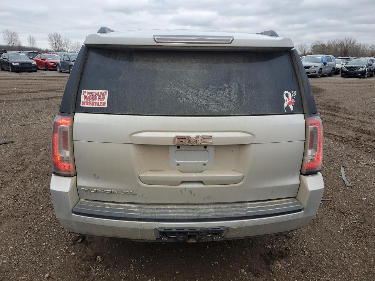 VIN 1GKS2HKC4FR511826 2015 GMC YUKON no.6