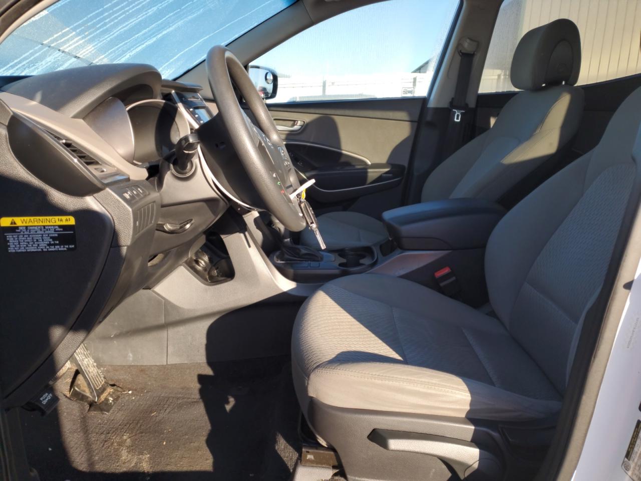 2015 Hyundai Santa Fe - Image 7