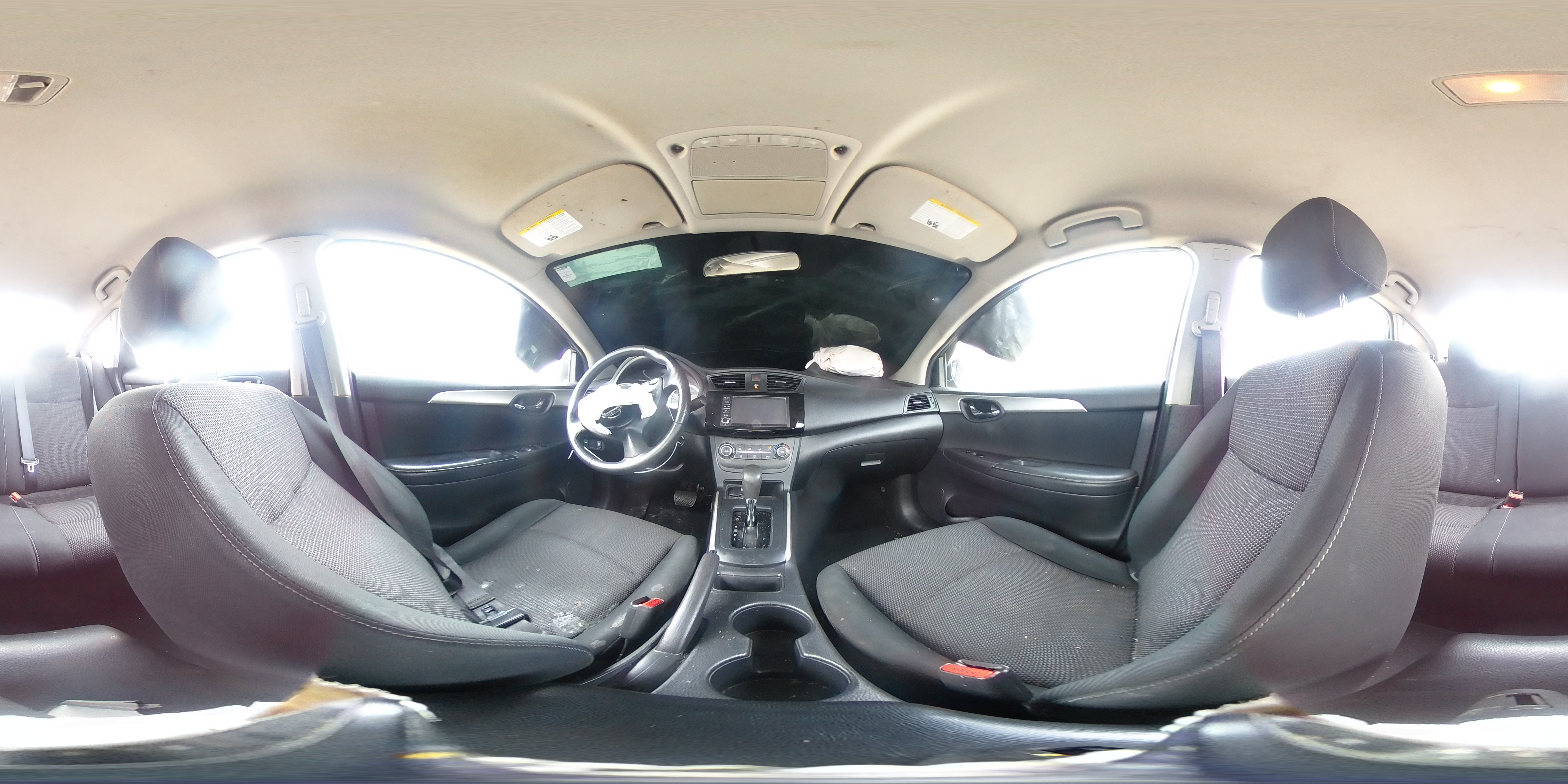 2019 Nissan Sentra - Image 12