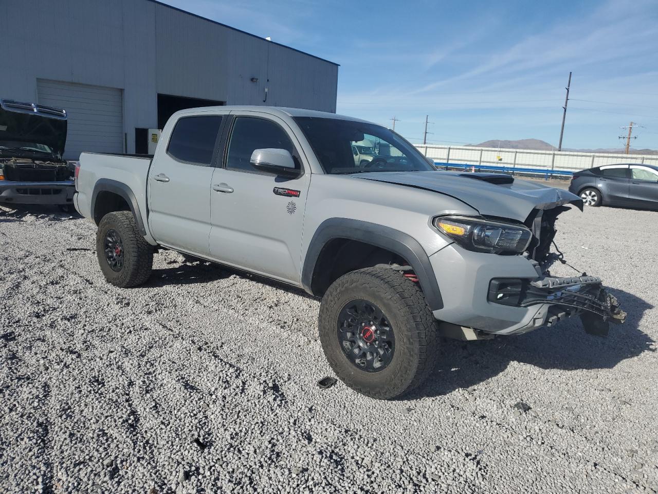 VIN 5TFCZ5AN6HX107602 2017 TOYOTA TACOMA no.4