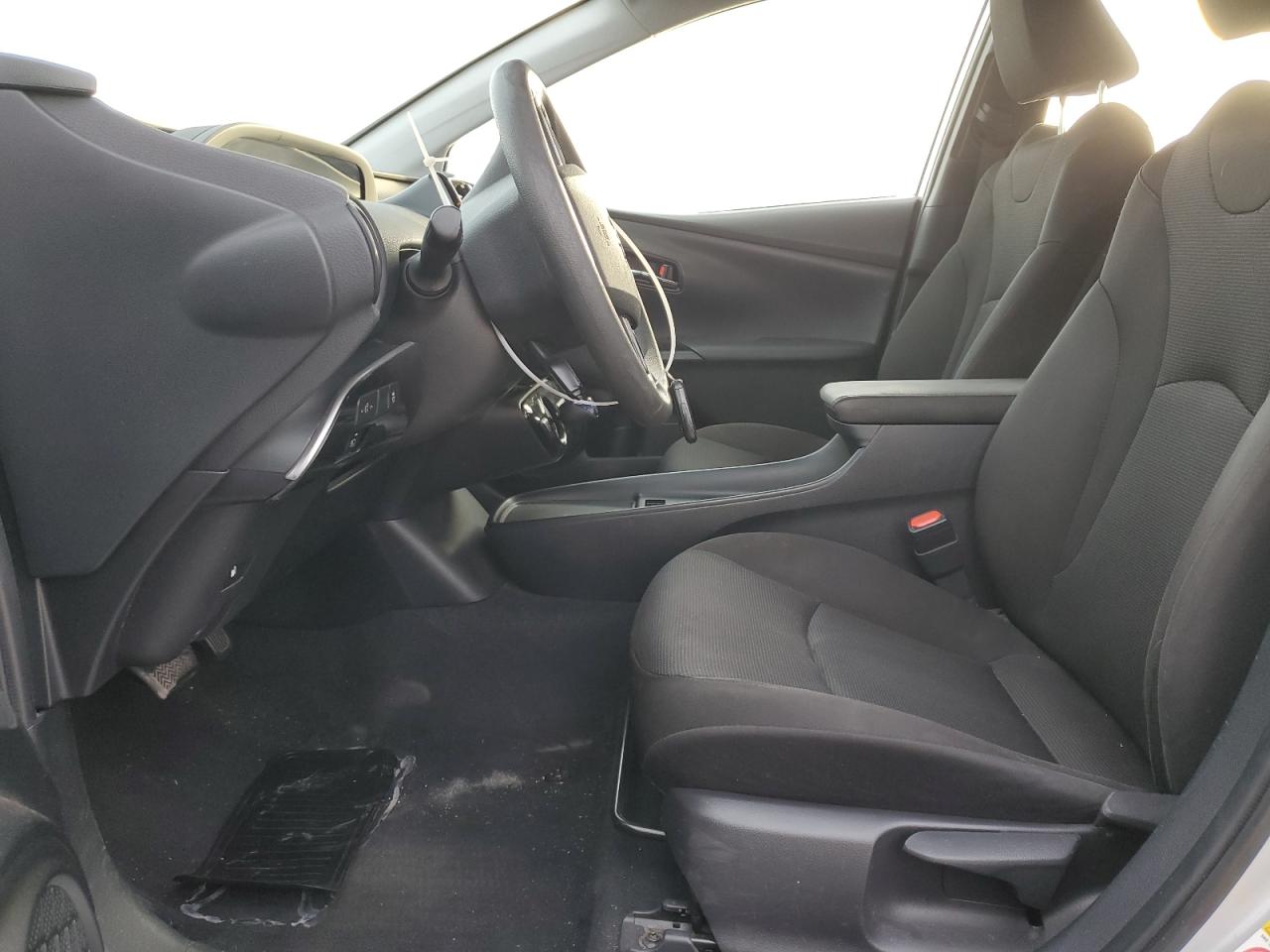 2021 Toyota Prius - Image 7