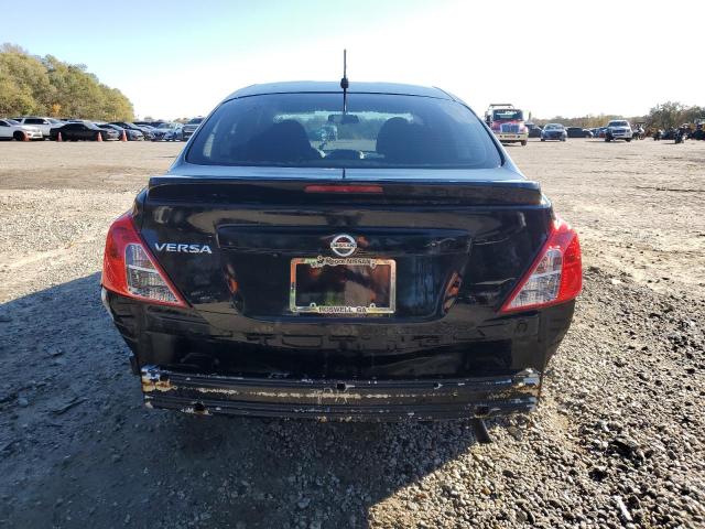  NISSAN VERSA 2019 Czarny