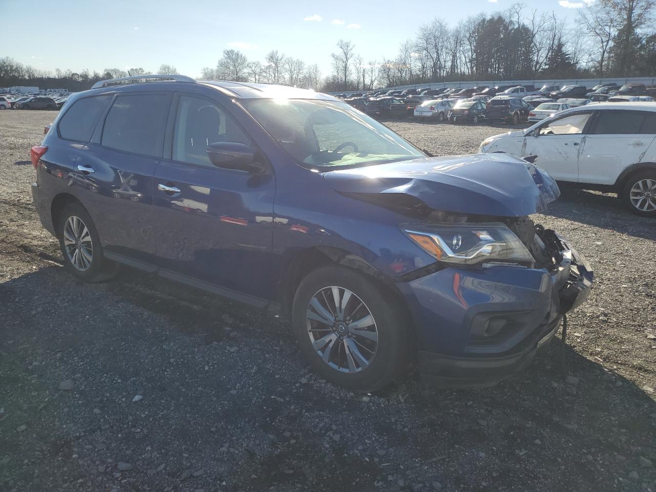2018 Nissan Pathfinder - Image 4