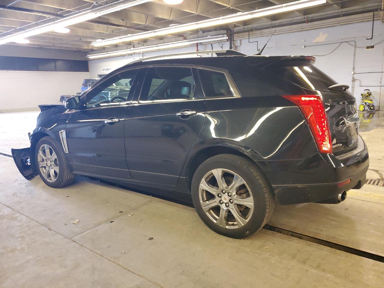 2013 Cadillac SRX - Image 2