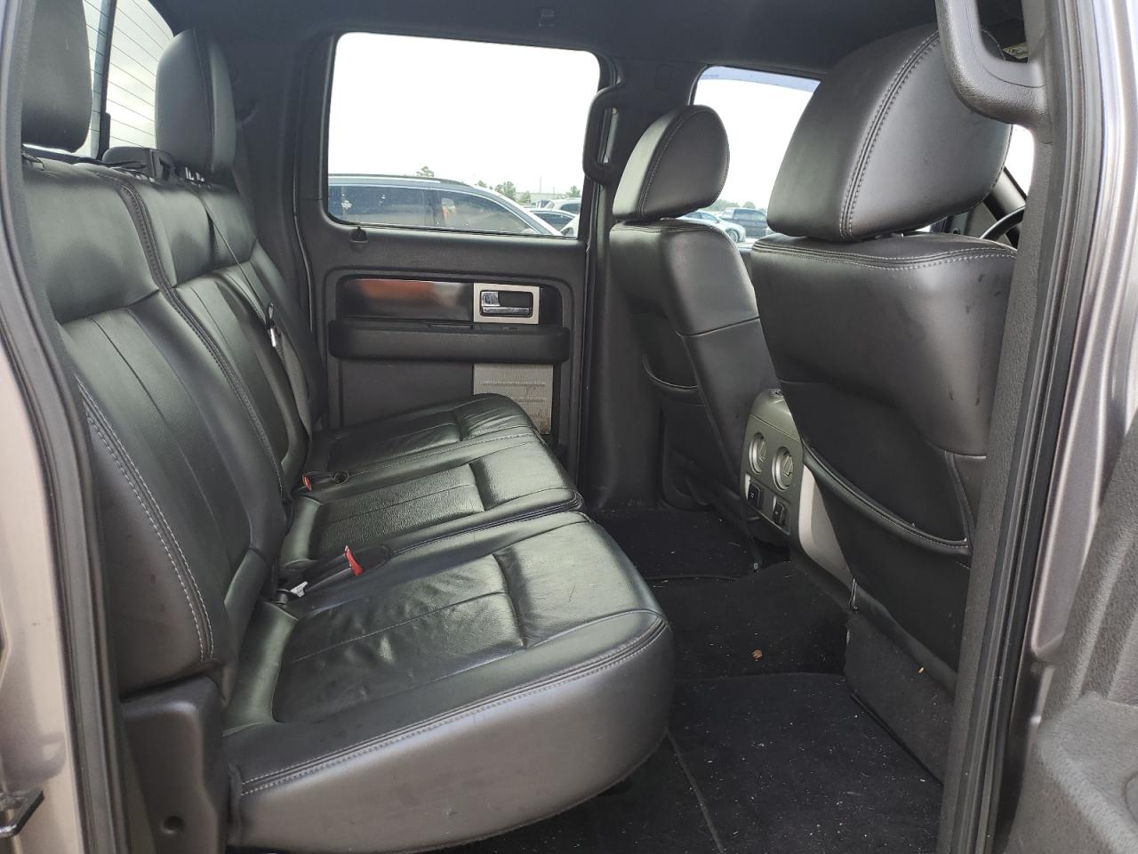 2011 Ford F-150 - Image 10