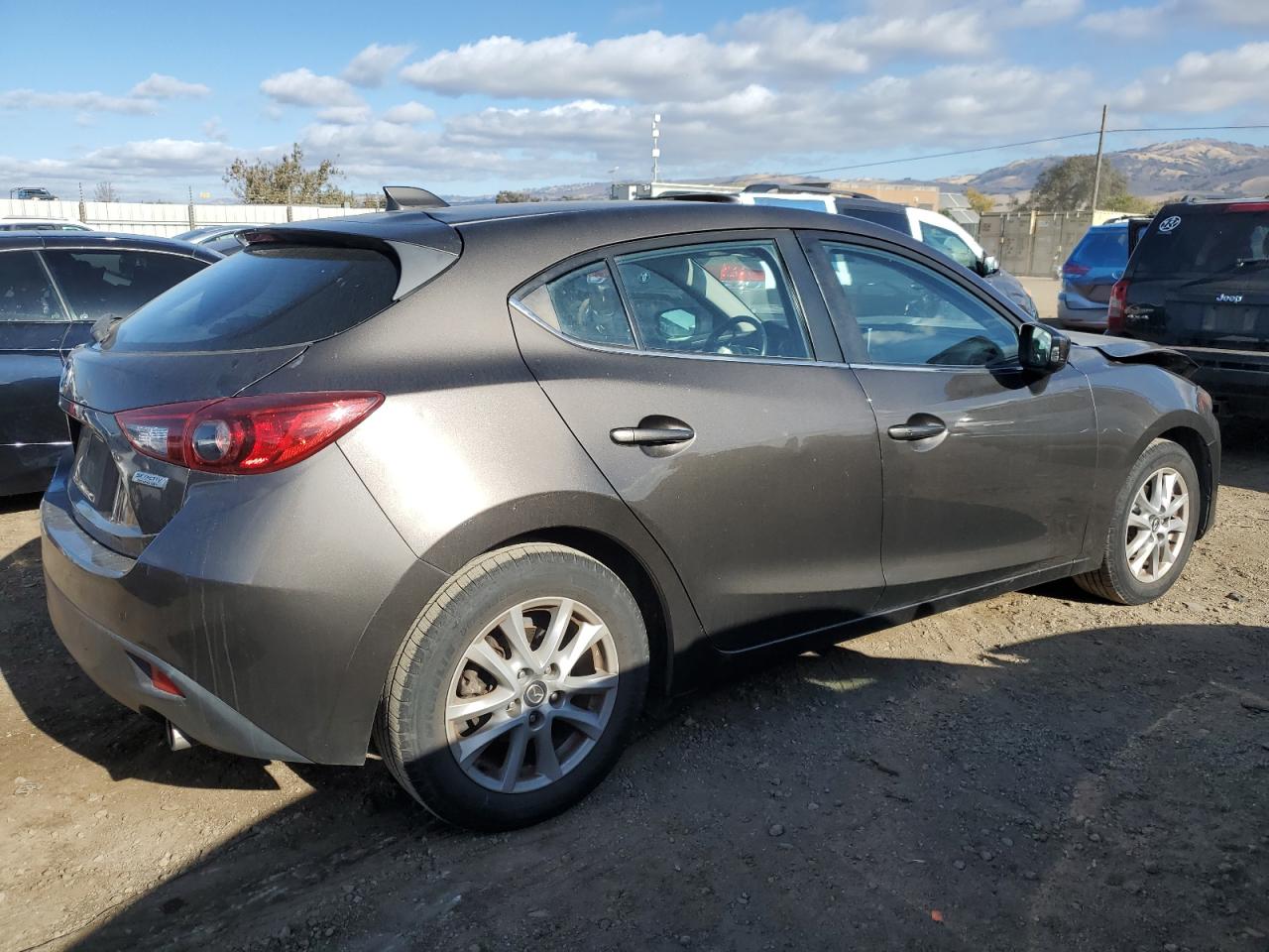 2014 Mazda 3 - Image 3