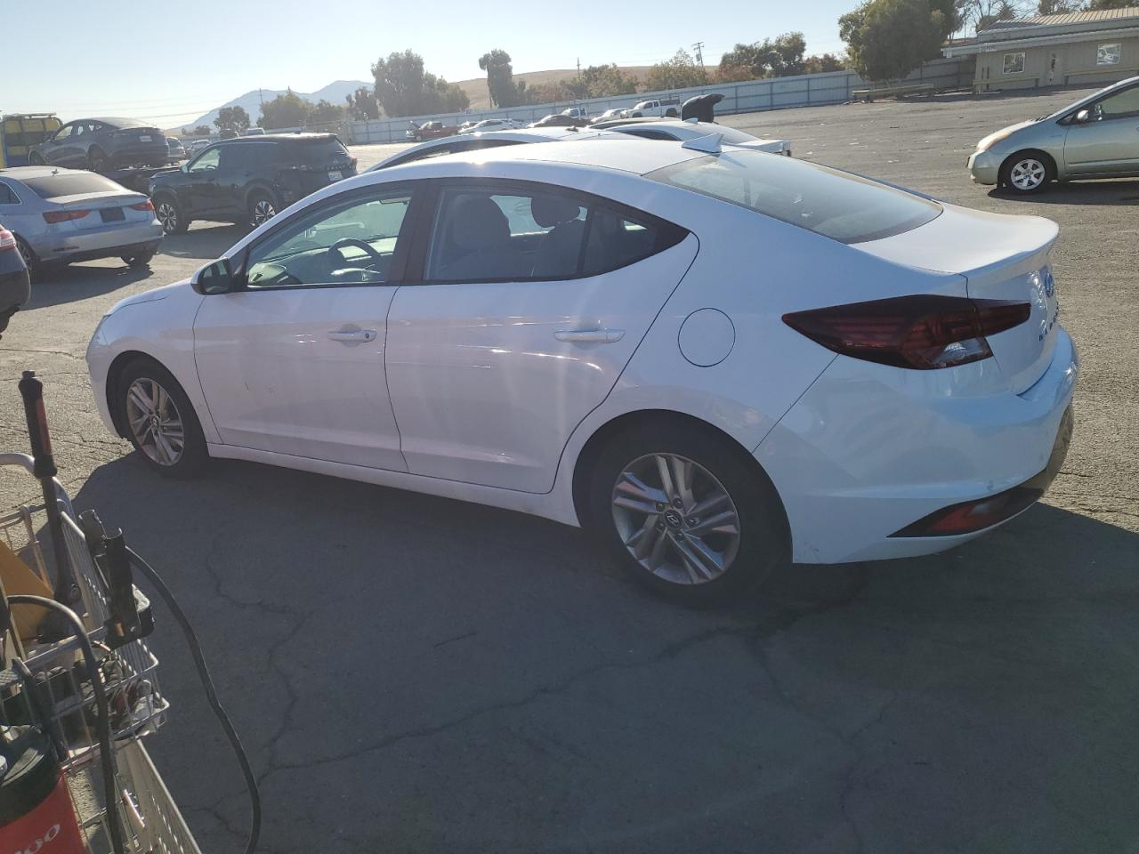2019 Hyundai Elantra - Image 2