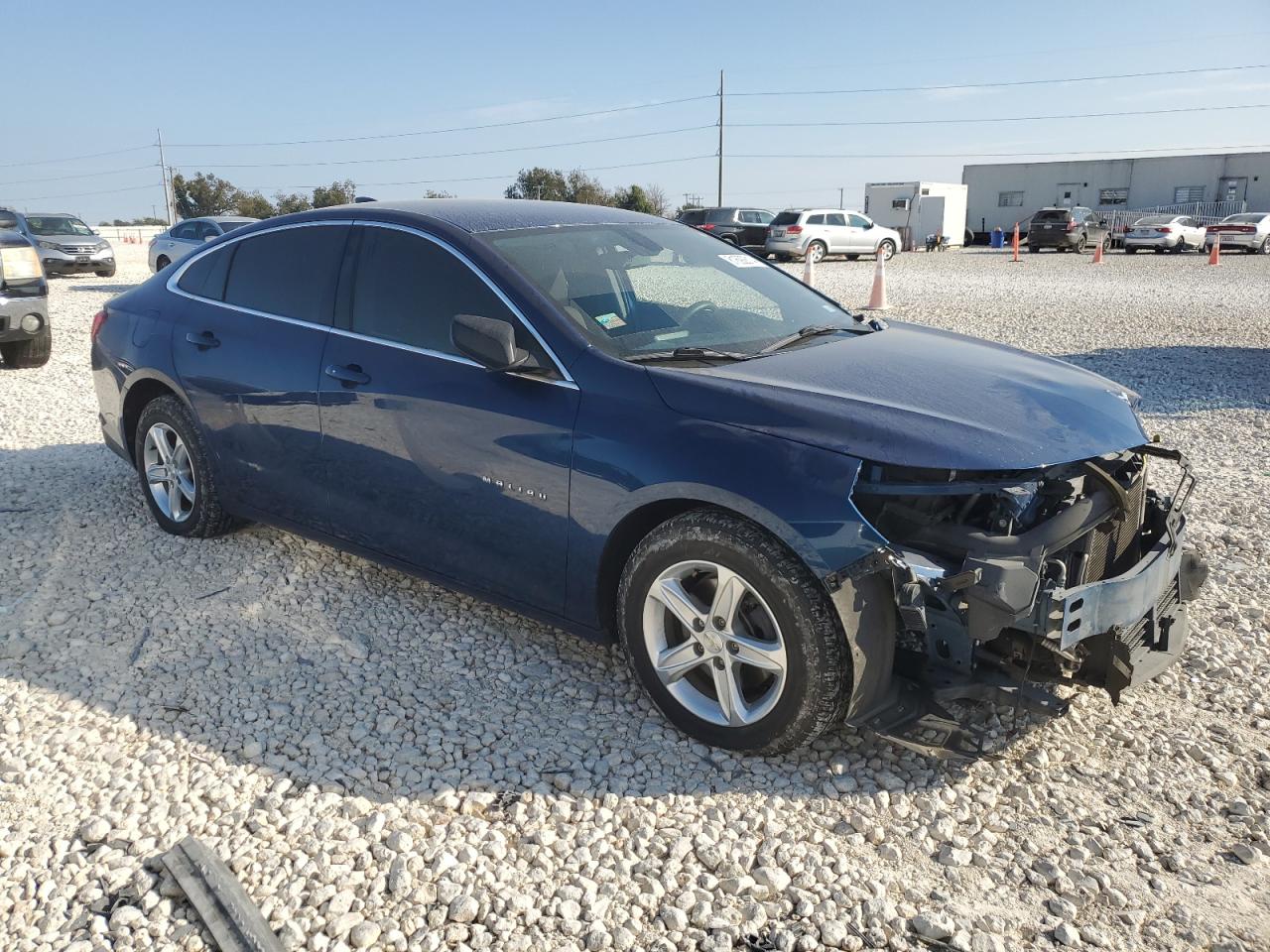 VIN 1G1ZB5ST2KF185991 2019 CHEVROLET MALIBU no.4