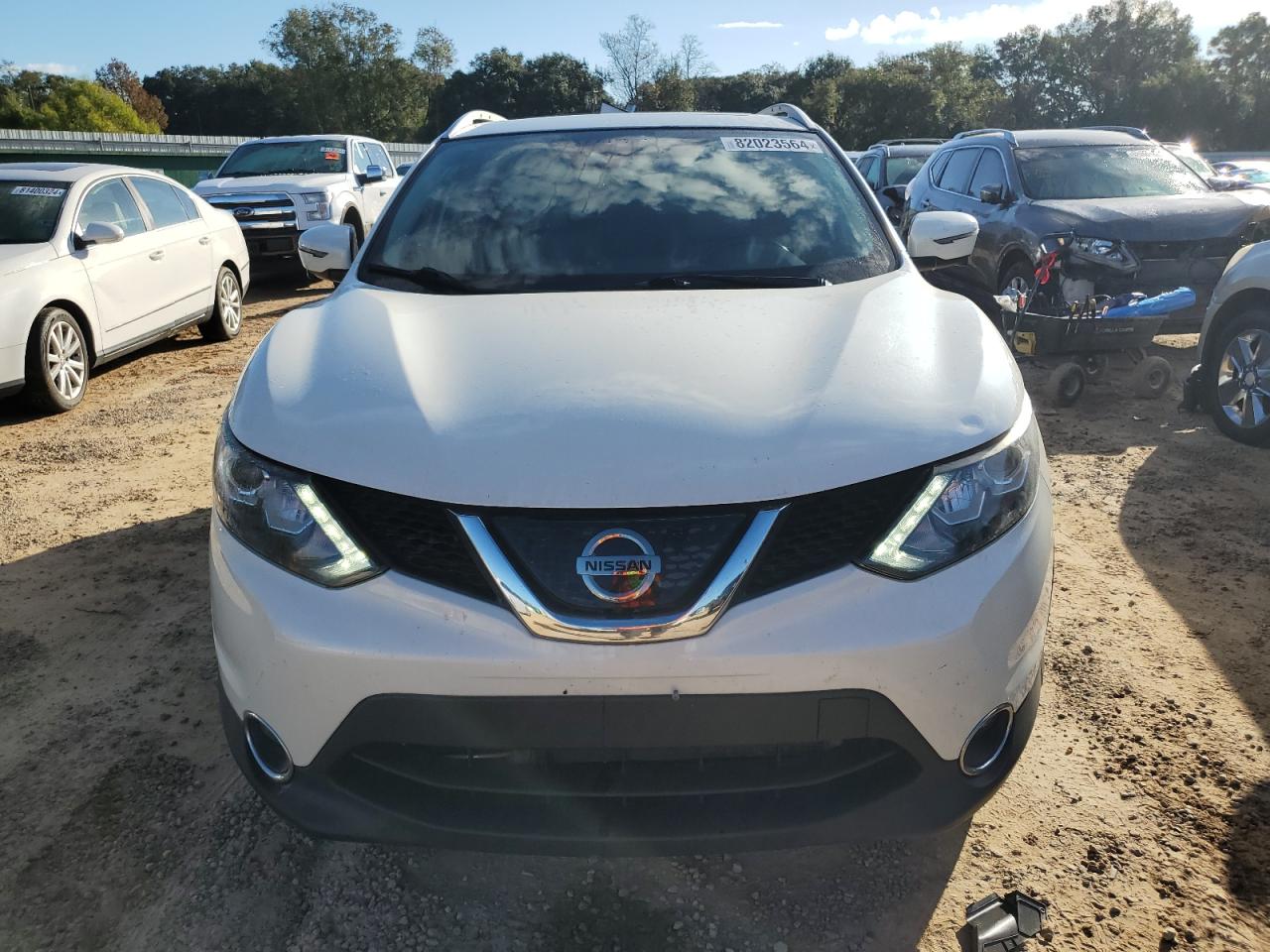 2018 Nissan Rogue - Image 5