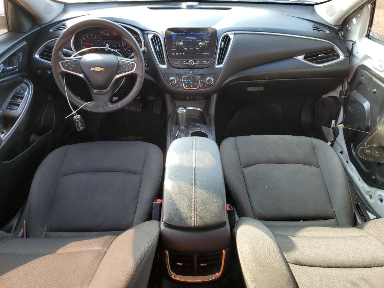 2019 Chevrolet Malibu - Image 8