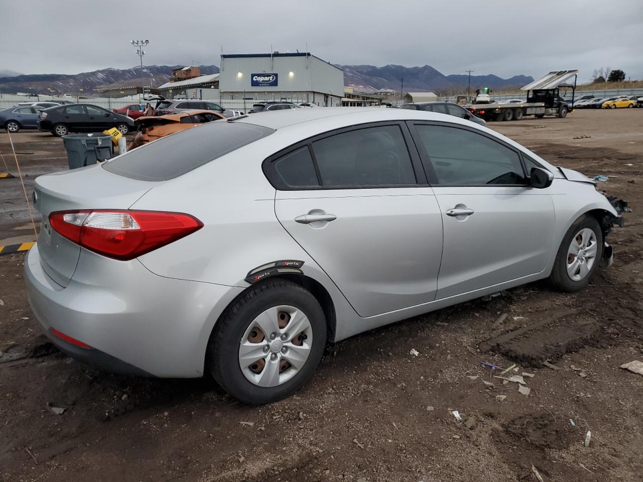 VIN KNAFK4A60F5261524 2015 KIA FORTE no.3