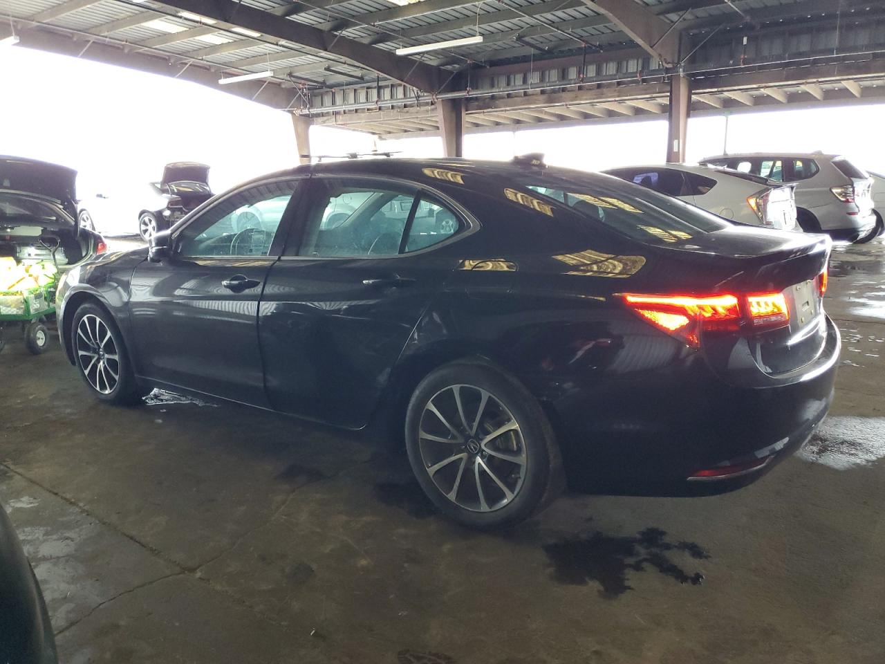 VIN 19UUB3F58FA006049 2015 ACURA TLX no.2